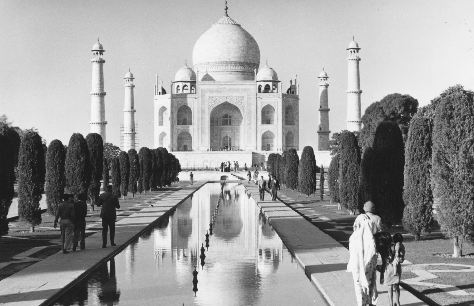 Taj Mahal, Agra, India (1960)