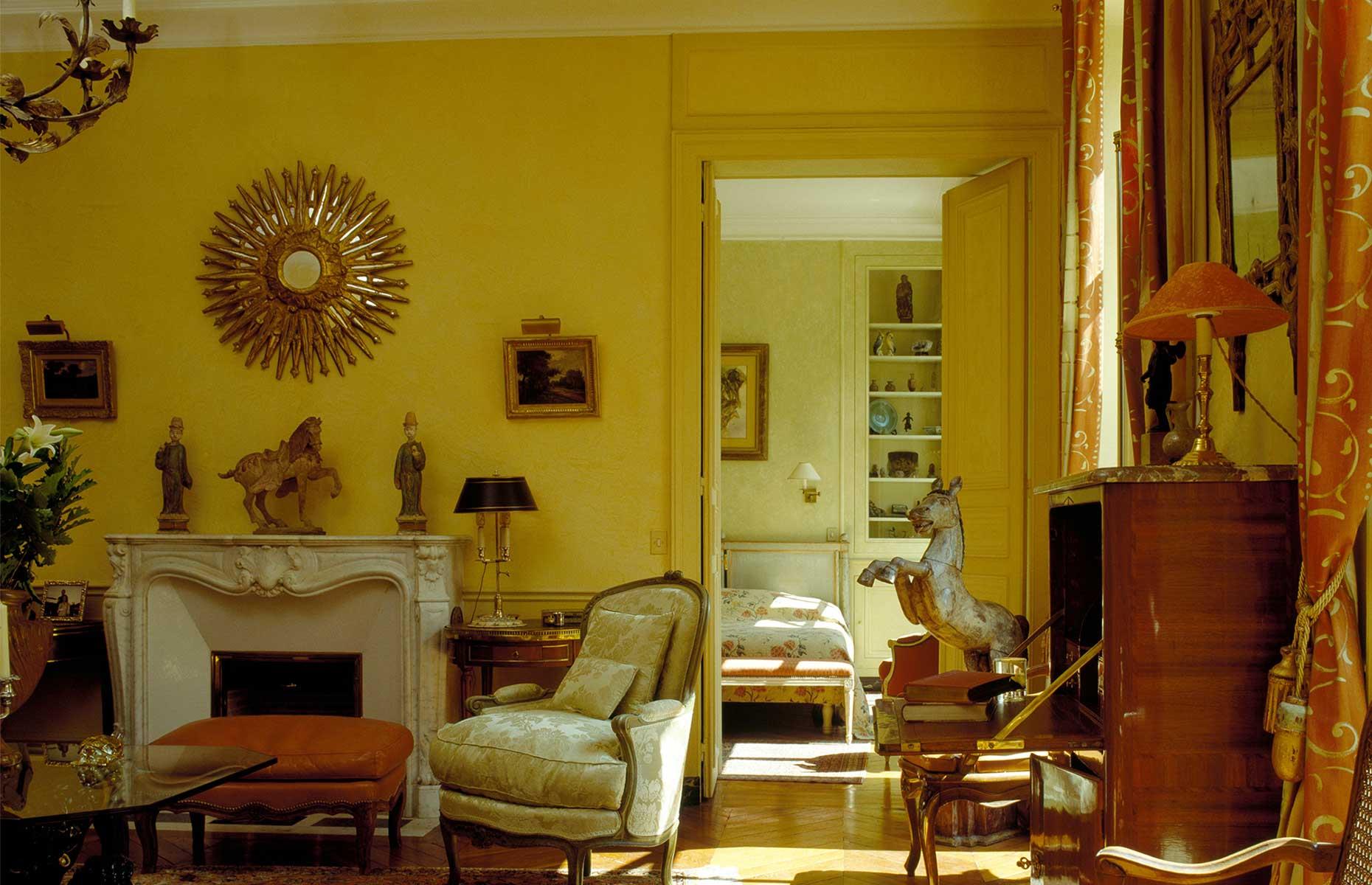 Sunburst mirrors: 1400s