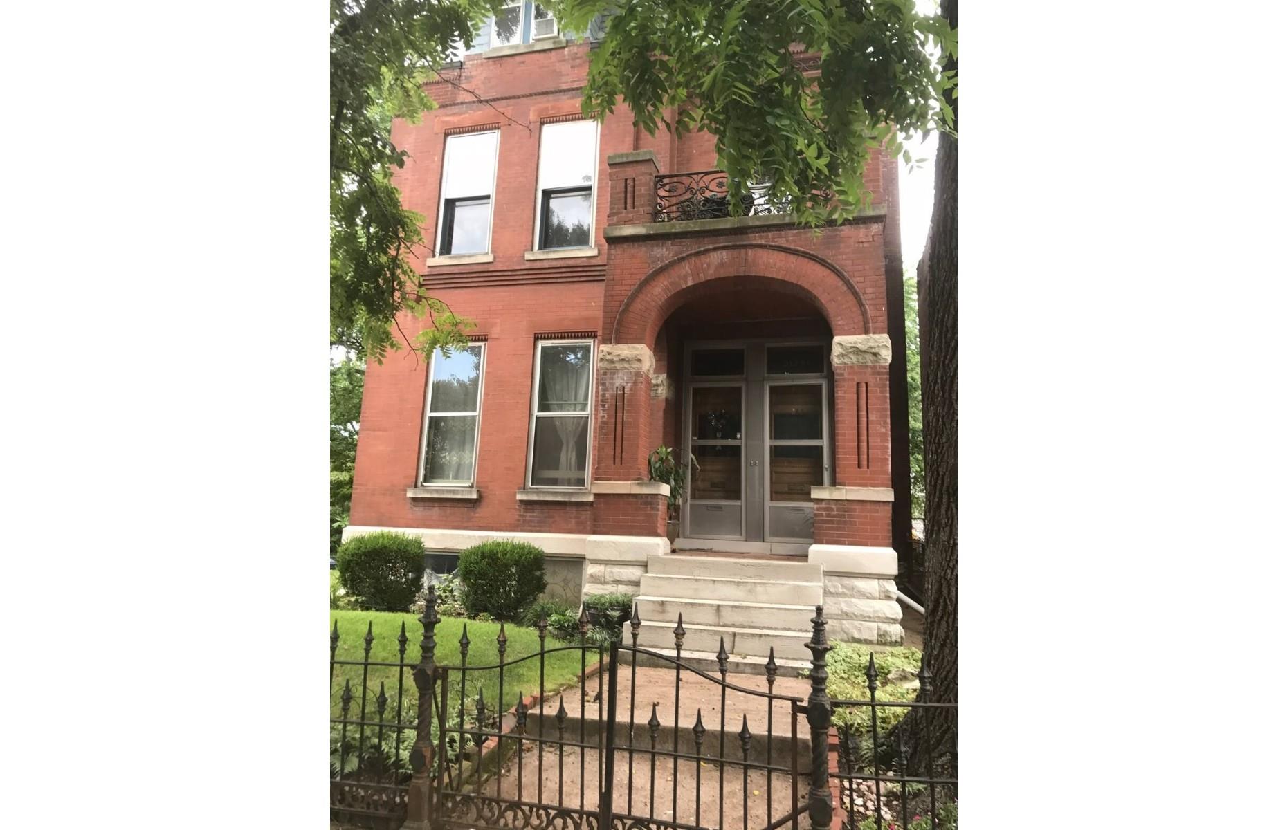 Haunted Suite in Benton Park, St Louis, Missouri, US 