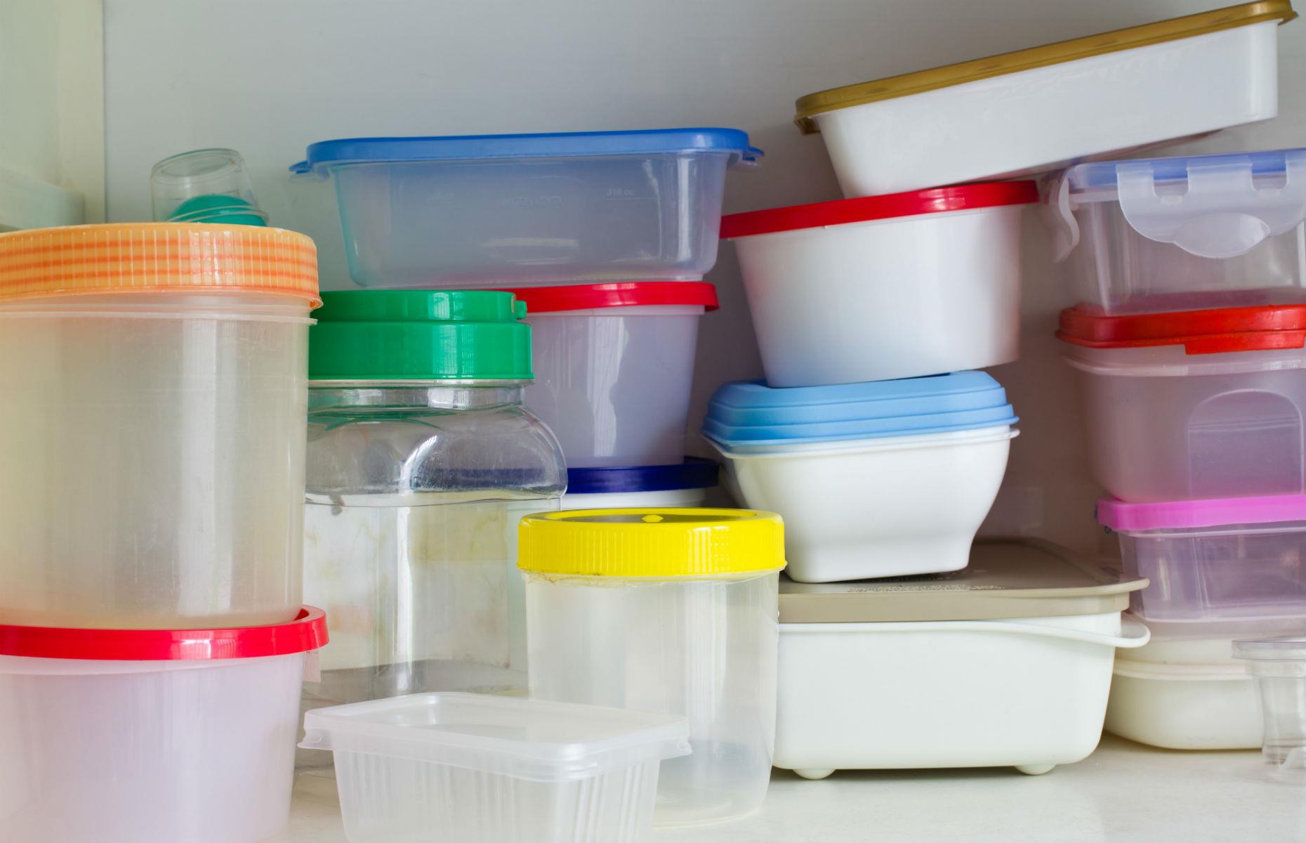 Storage containers