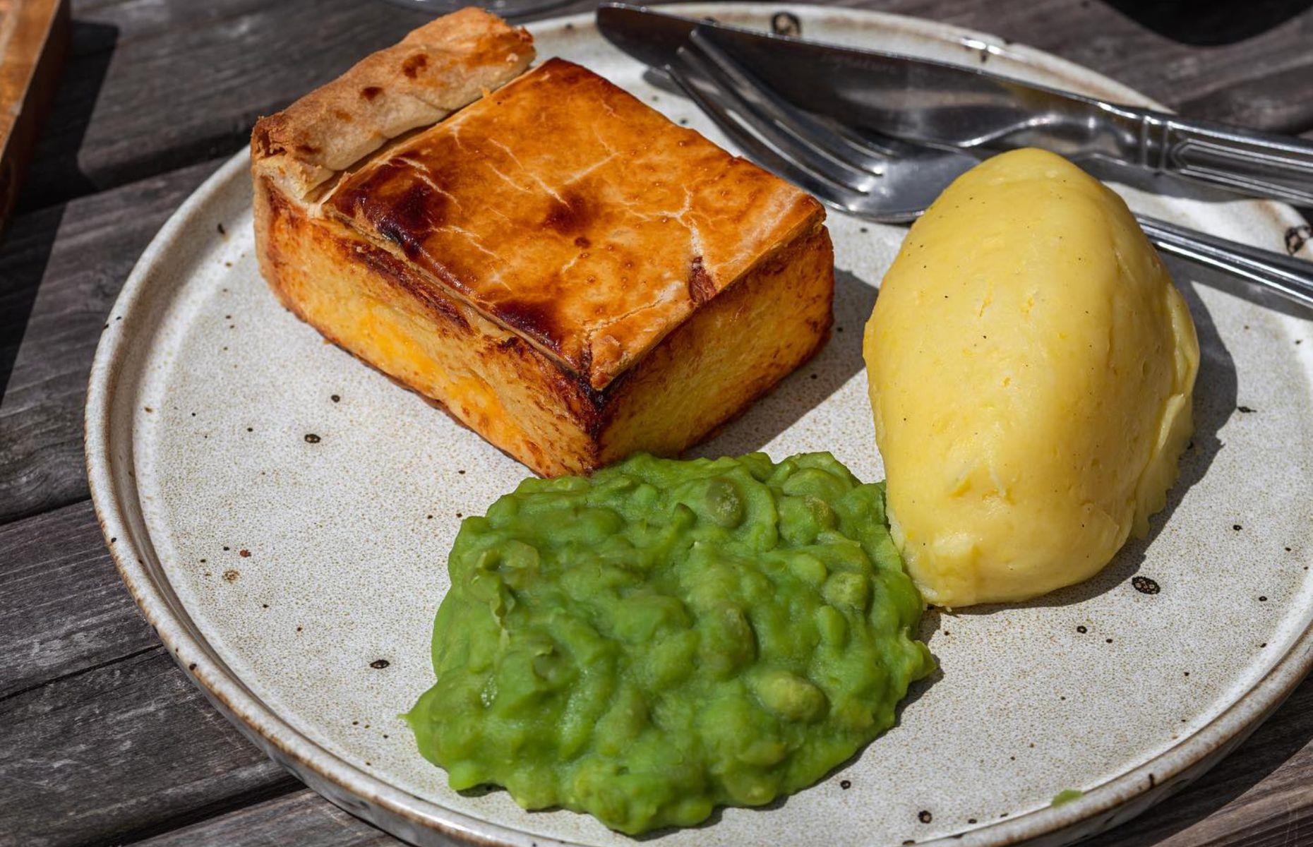 31. North West: The Farrars Arms, Oldham, Greater Manchester 