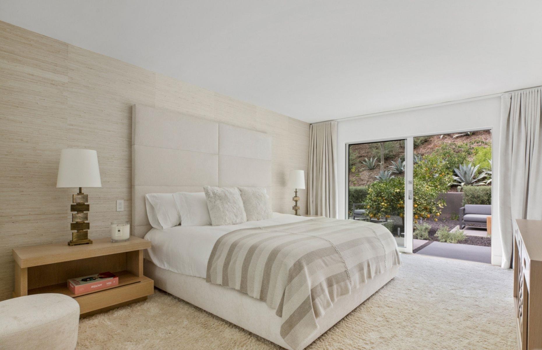 Cindy Crawford's mid-century modern gem: listed for $14.8 million