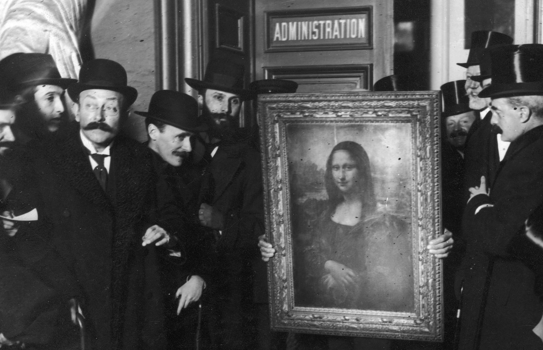 Украли джоконду. Похищение Джоконды в 1911 году из Лувра. Винченцо Перуджа Мона Лиза. Кража Мона Лиза 1911. Мона Лиза похищена из Лувра, 1911г..
