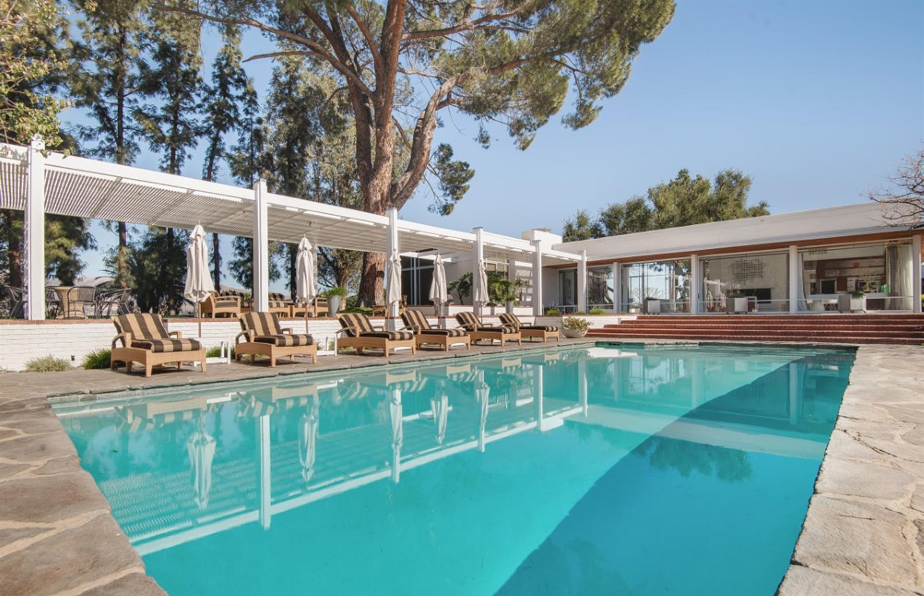 Frank Sinatra's mid-century modern mansion