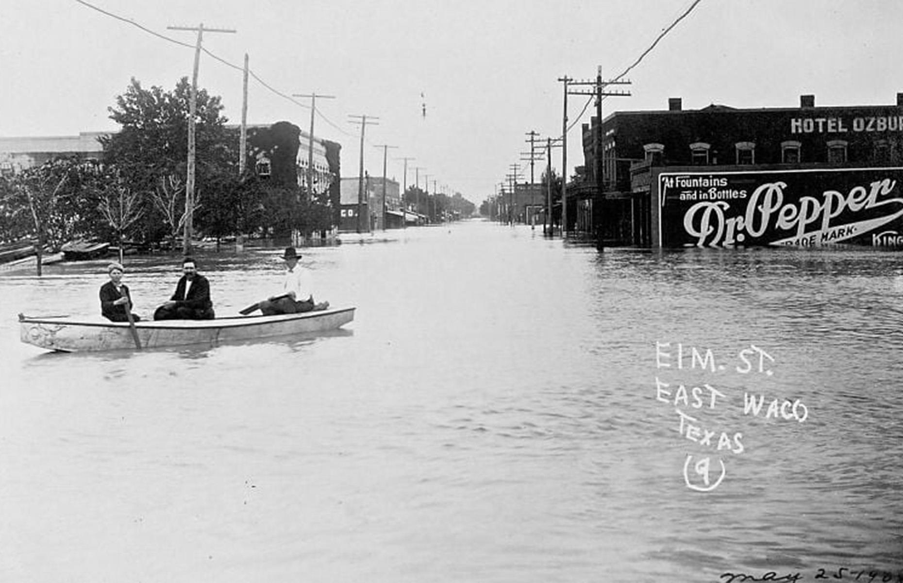 1913: Brazos River Flood, Texas