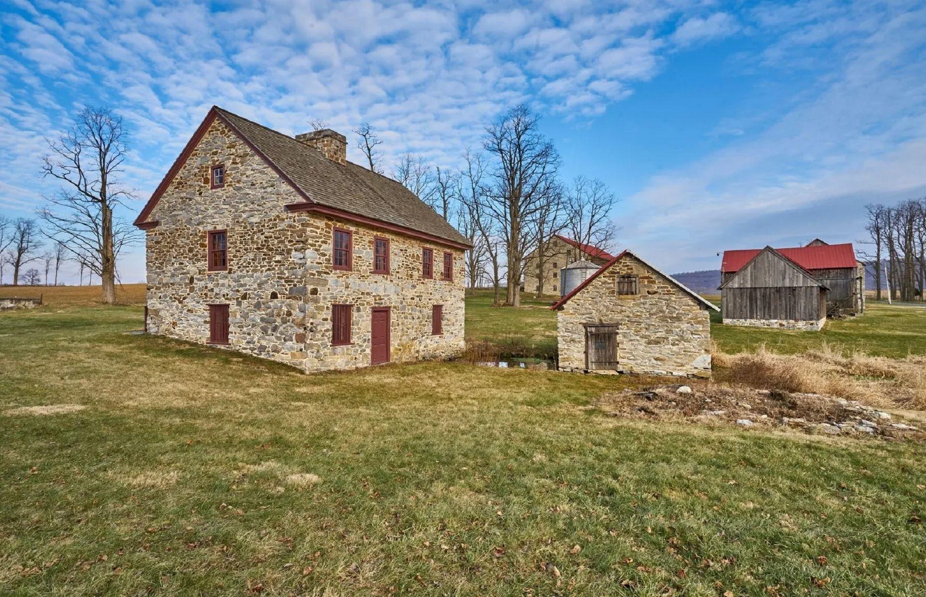 The Kauffman Farm, Pennsylvania, USA: $2 million (£1.4m)