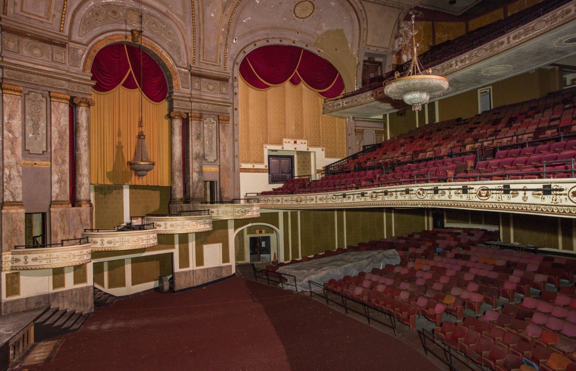 A picture palace is born