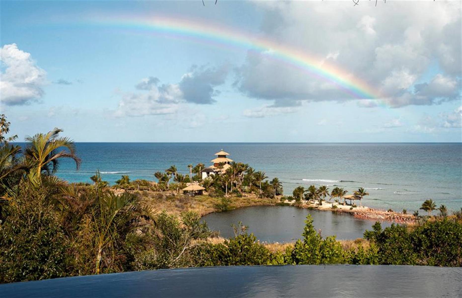 Necker Island: Richard Branson