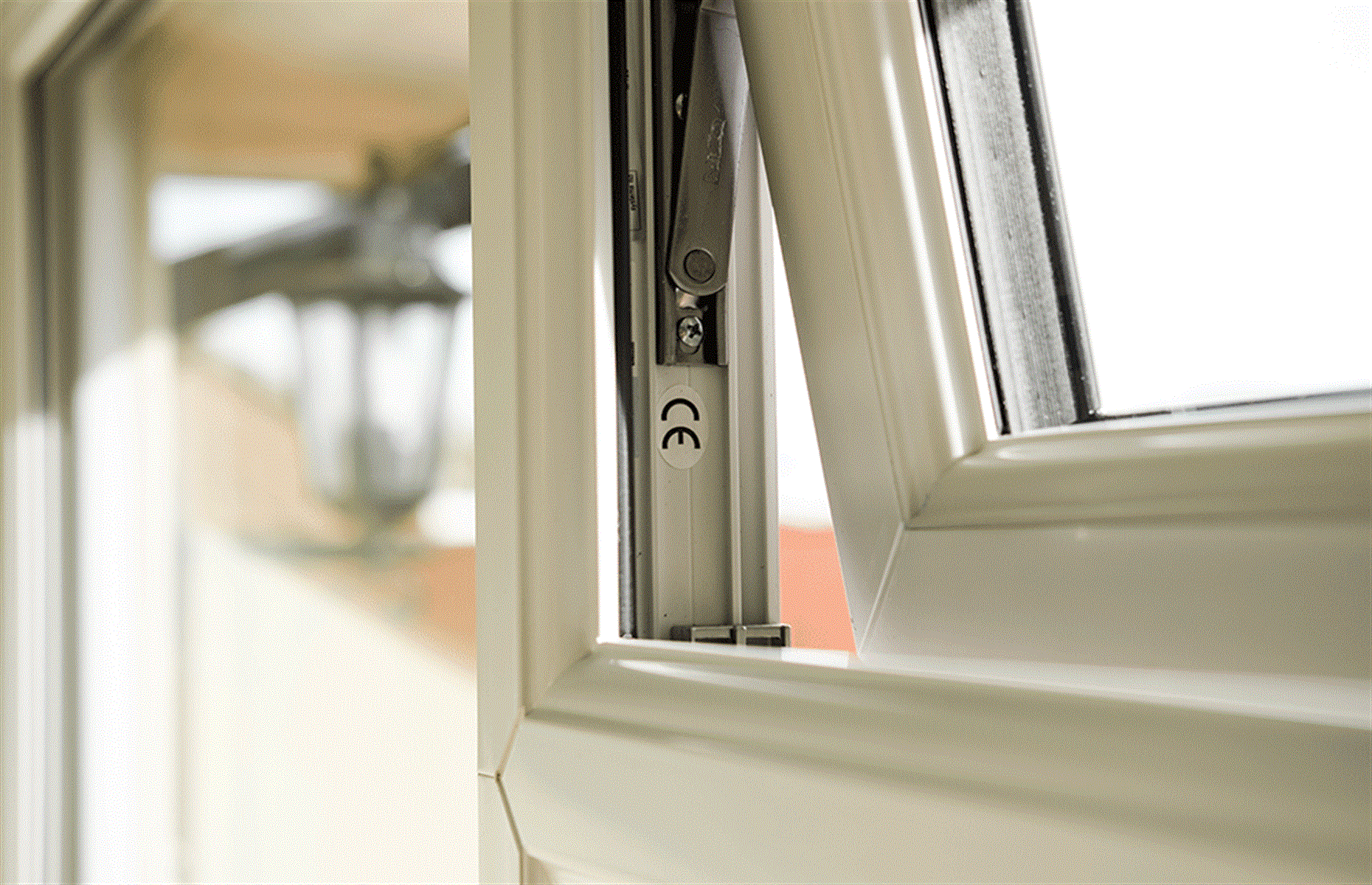 Installing double glazing: estimated profit, £3,291