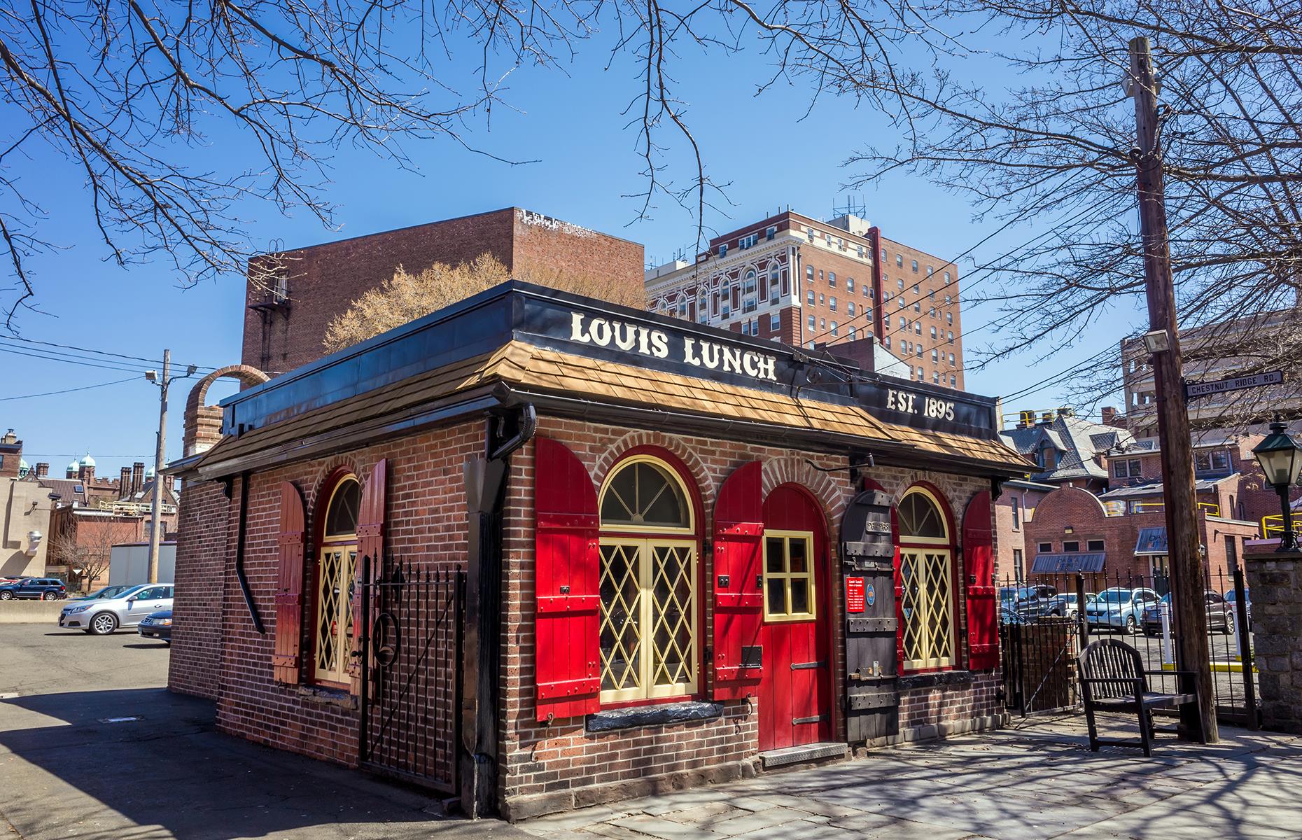 Connecticut: visit the birthplace of the hamburger
