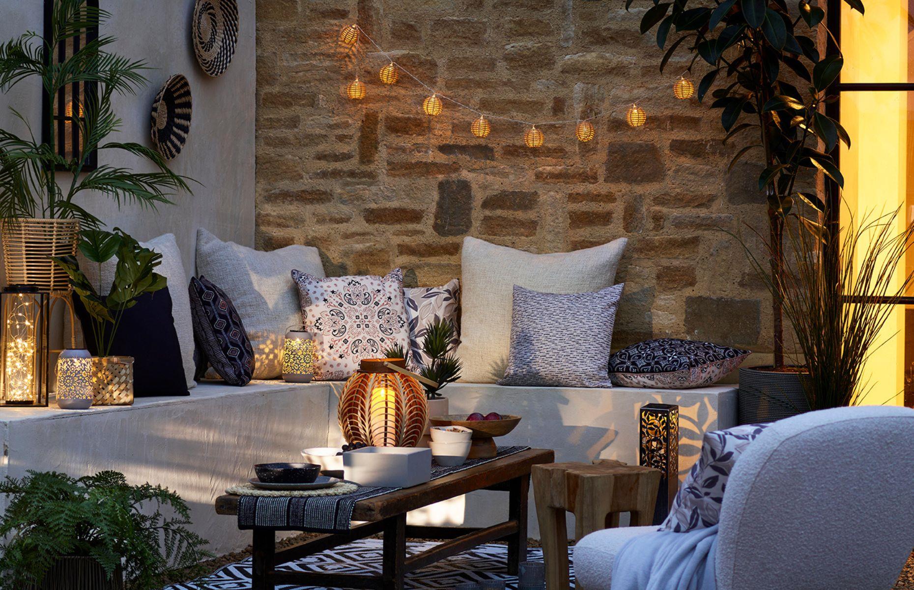 Layer lanterns