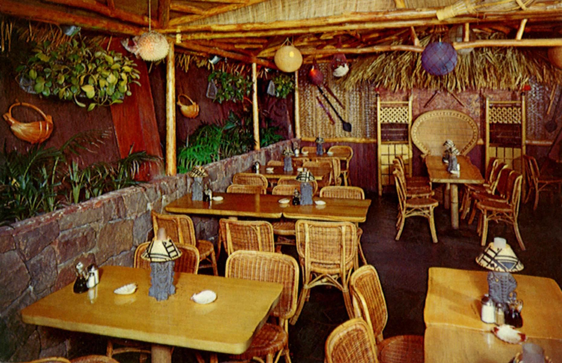 1959: Tiki bars catch on