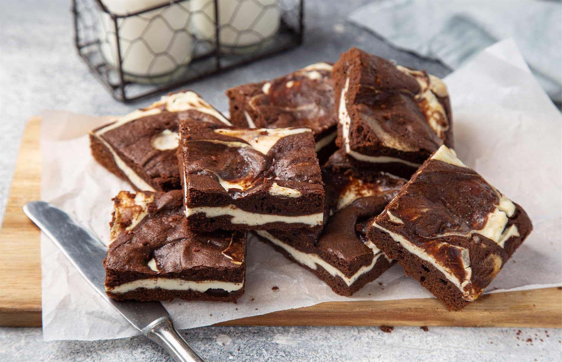 Fudgy cheesecake brownies