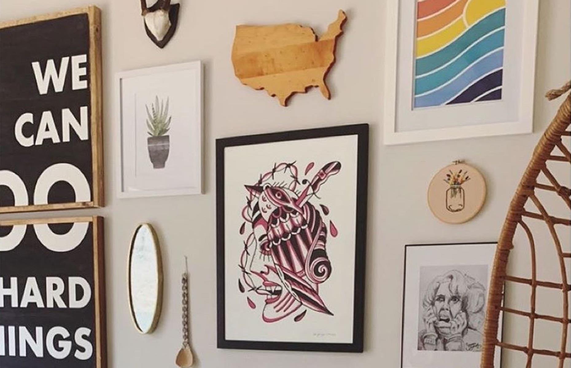 Hang a gallery wall 