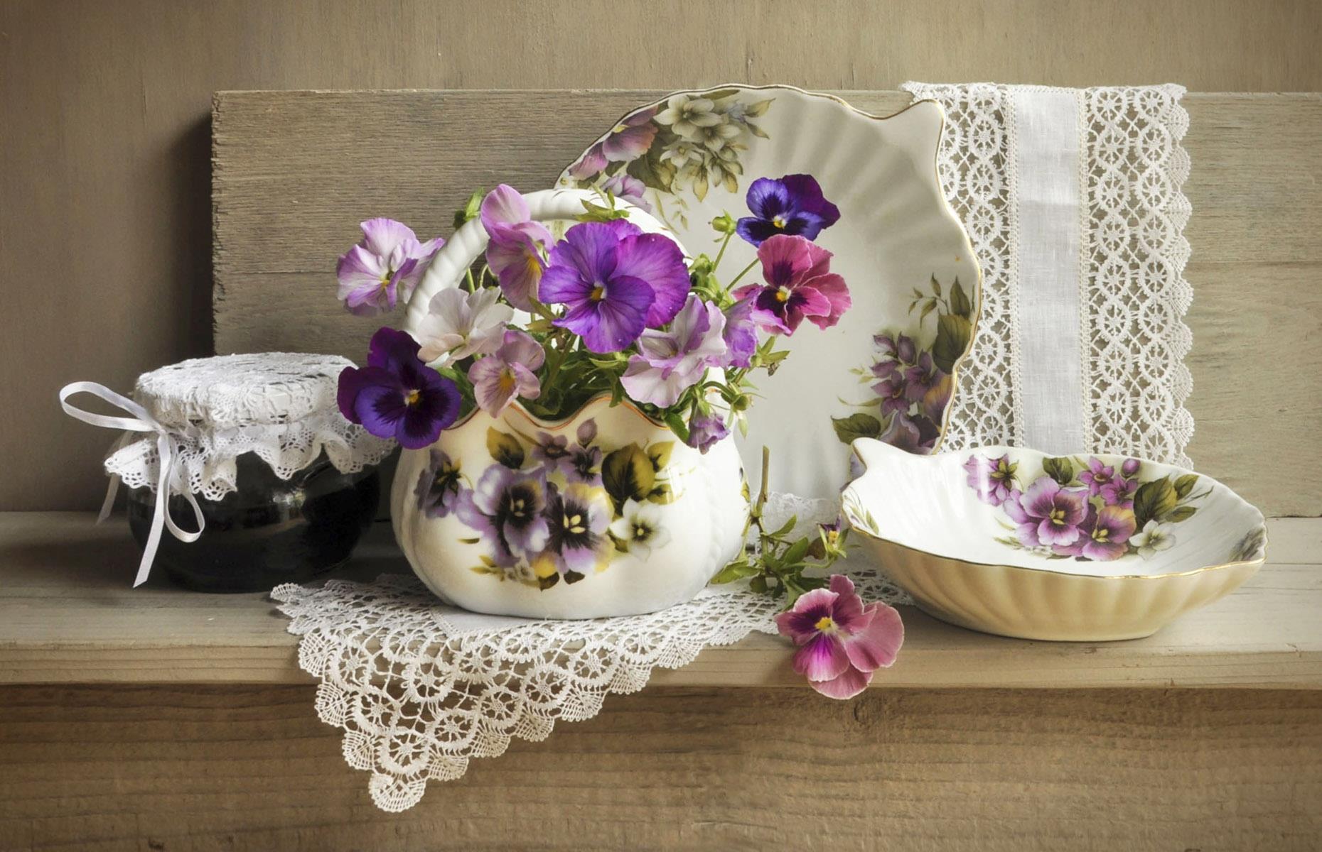 Doily décor