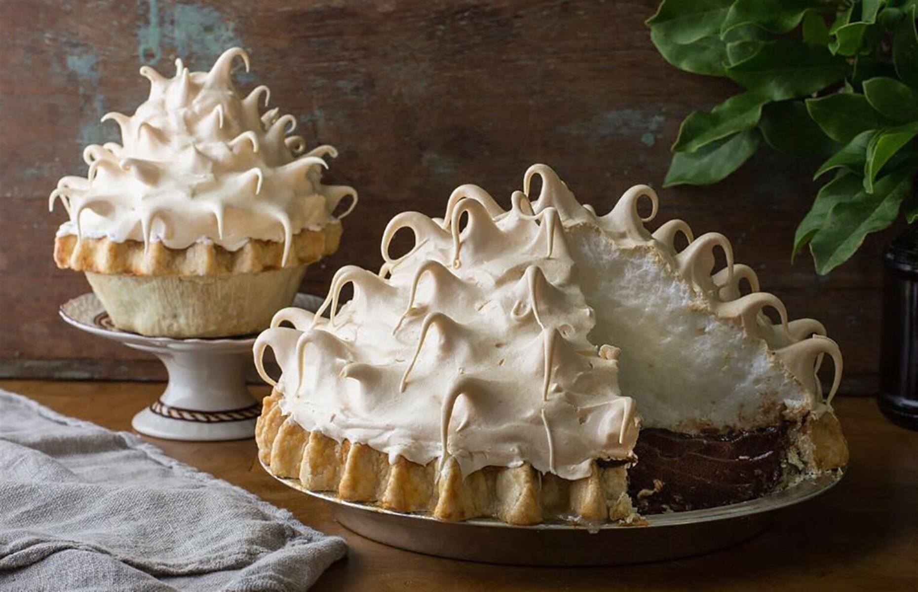 Mississippi: chocolate meringue pie, Sugaree's Bakery, New Albany