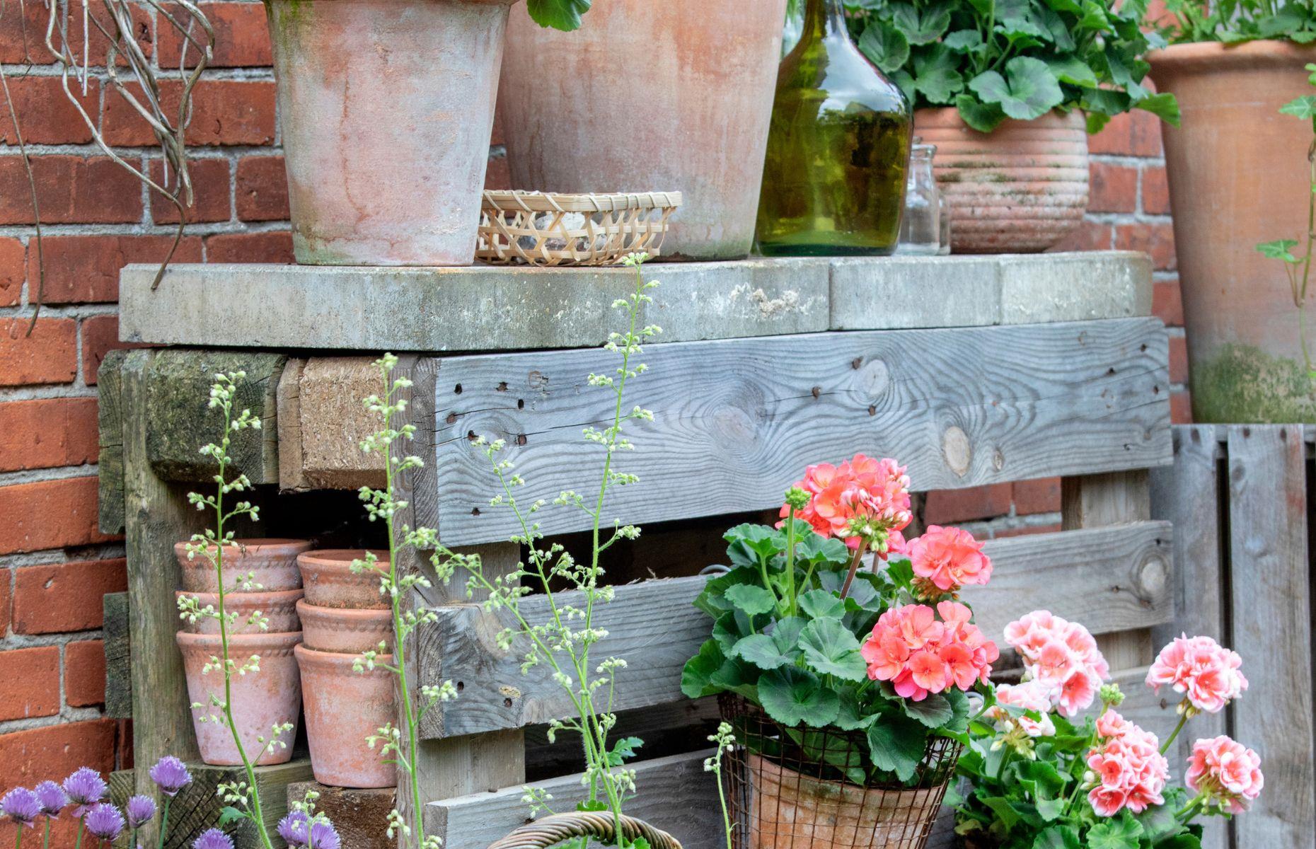 Make a potting bench
