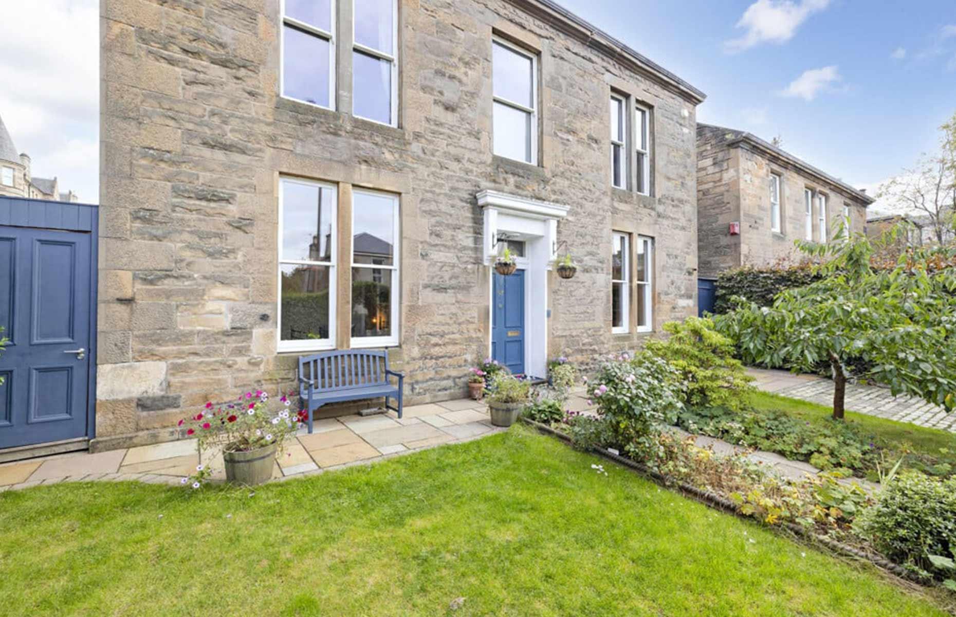 Edinburgh, Scotland: 1,394 square feet (129.5sqm) 