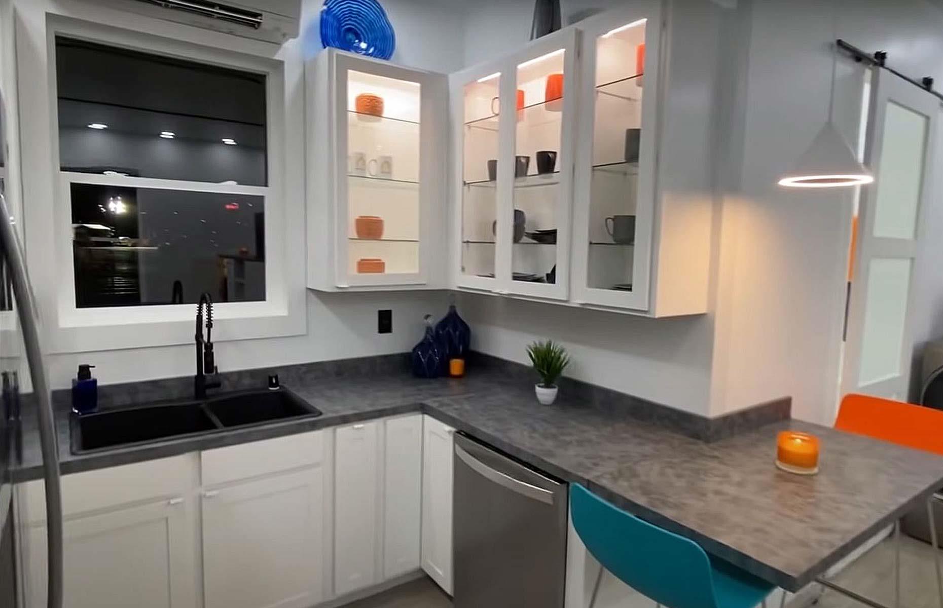 Multifunctional living space