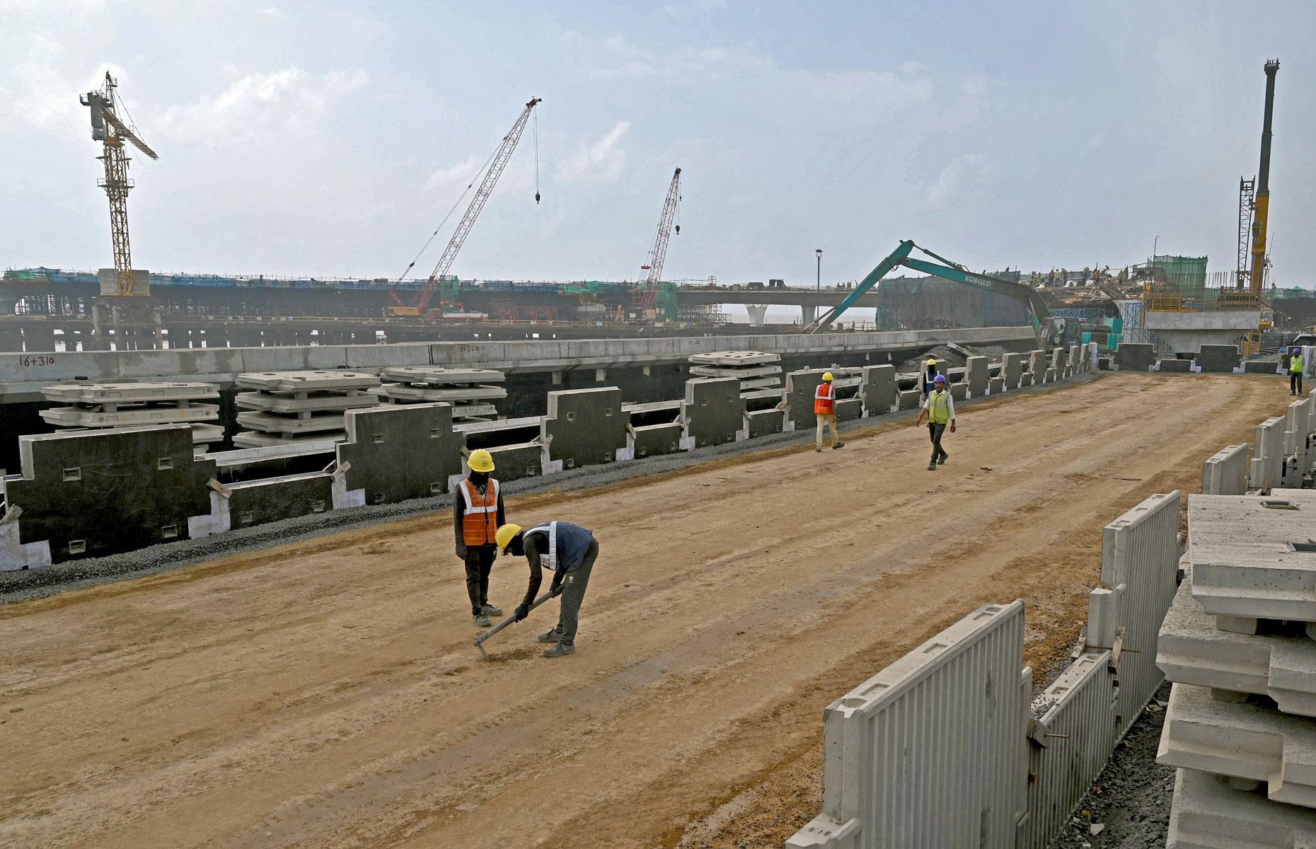 India – Bharatmala Pariyojana: $130 billion (£102bn) estimated