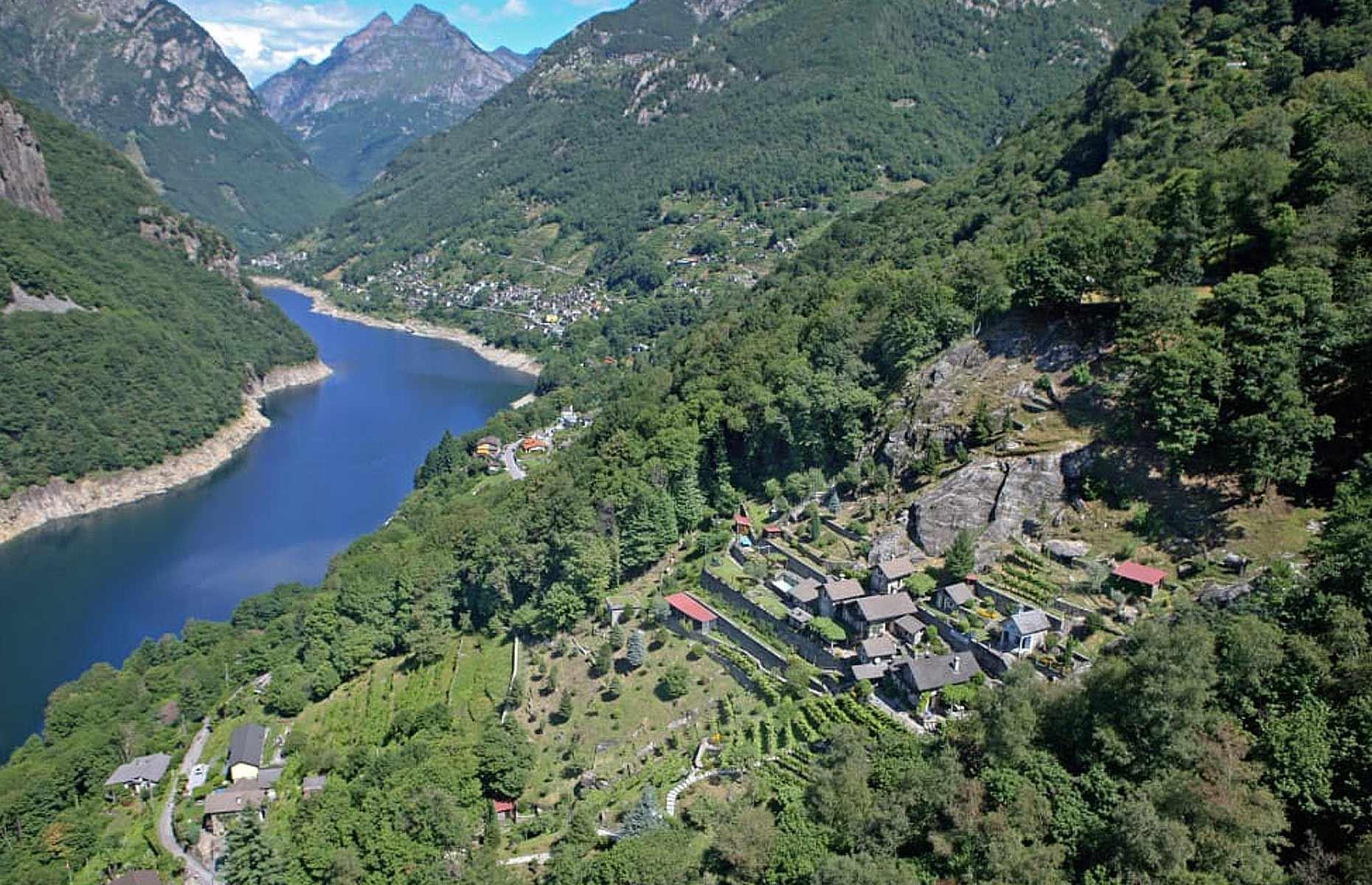 Un village reculé, Tessin, Suisse : 3,95 millions CHF (environ 4,13 M€)
