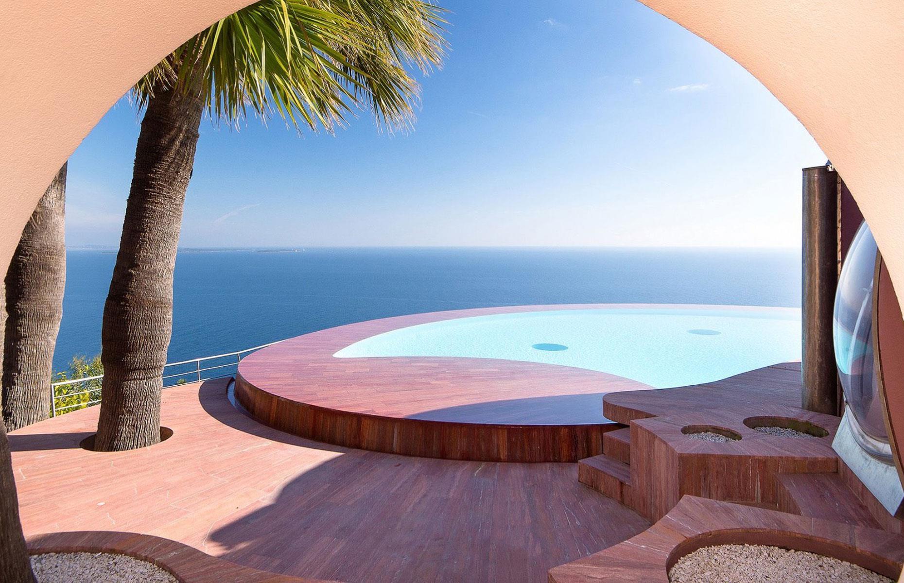 Bubble Palace, Théoule sur Mer, France 