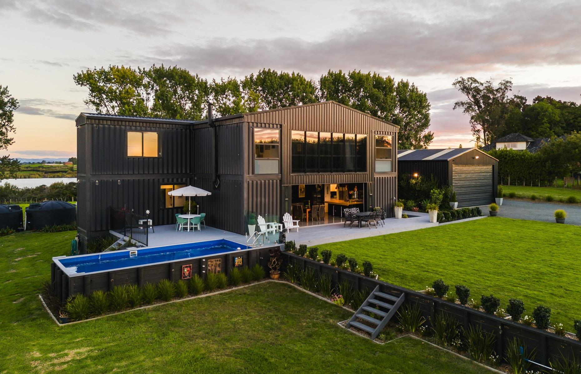 Big, bold and beautiful container homes
