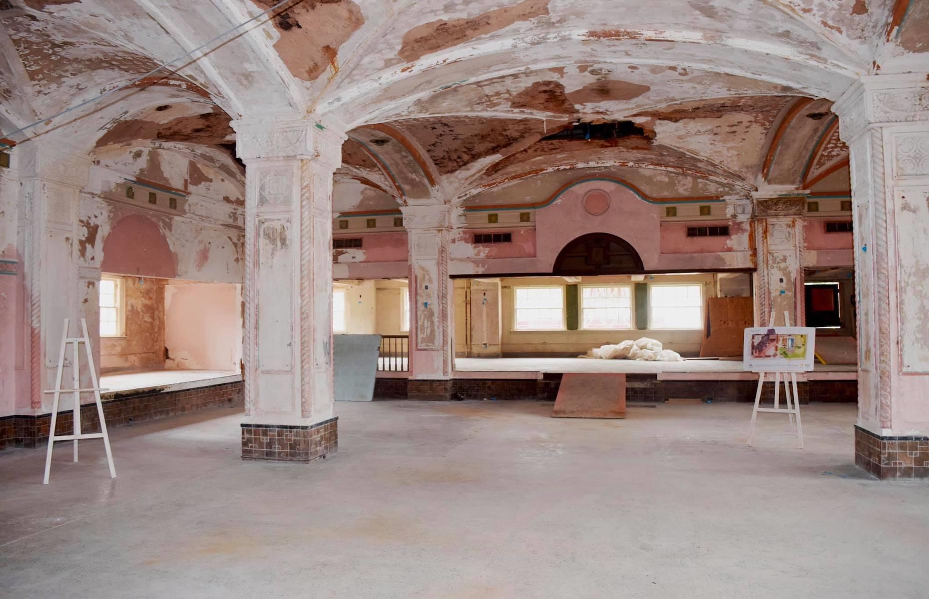 Now: The Baker Hotel and Spa, Texas, USA 