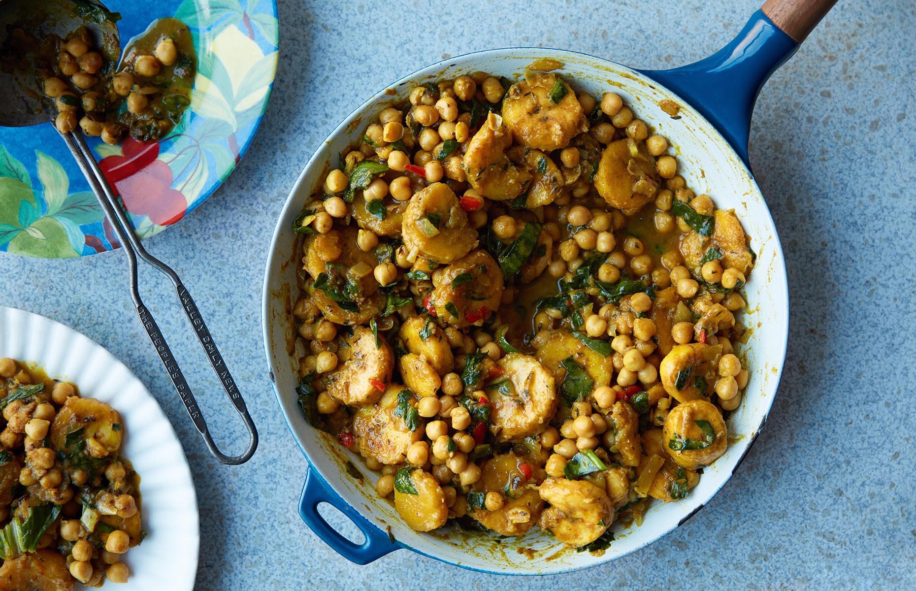 Plantain and chickpea curry