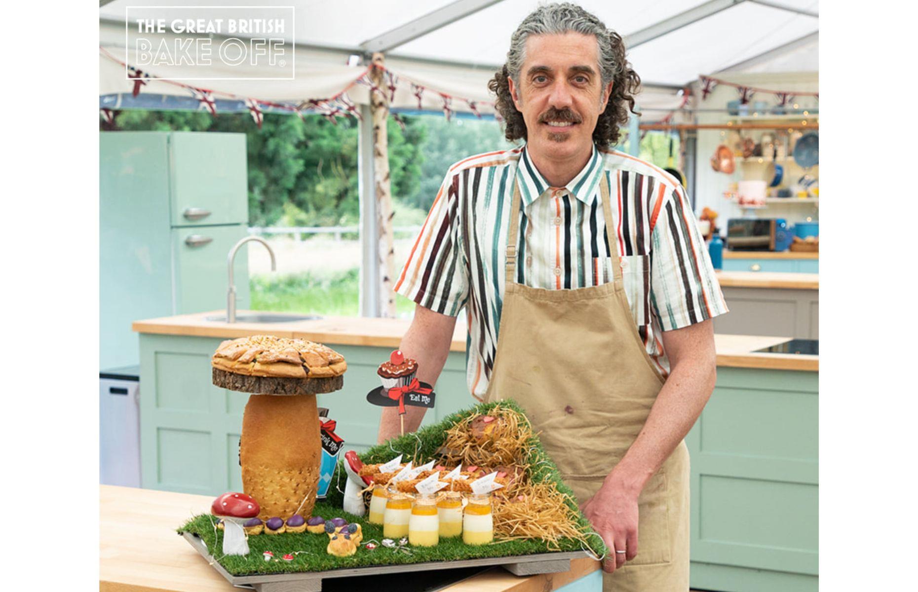 15: Giuseppe Dell'Anno’s Mad Hatter’s tea party display, 2021