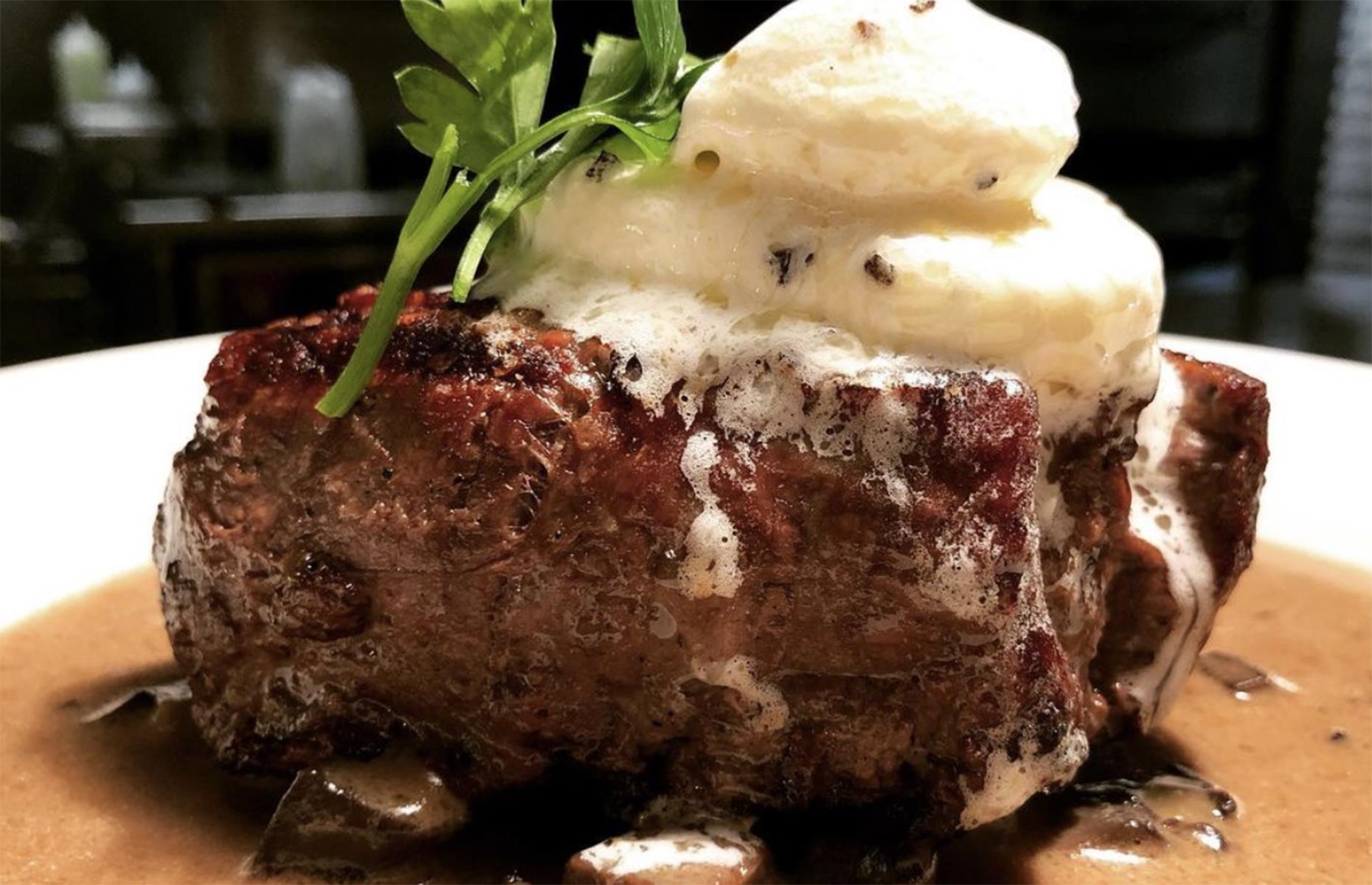 Nebraska: visit an old-school steakhouse