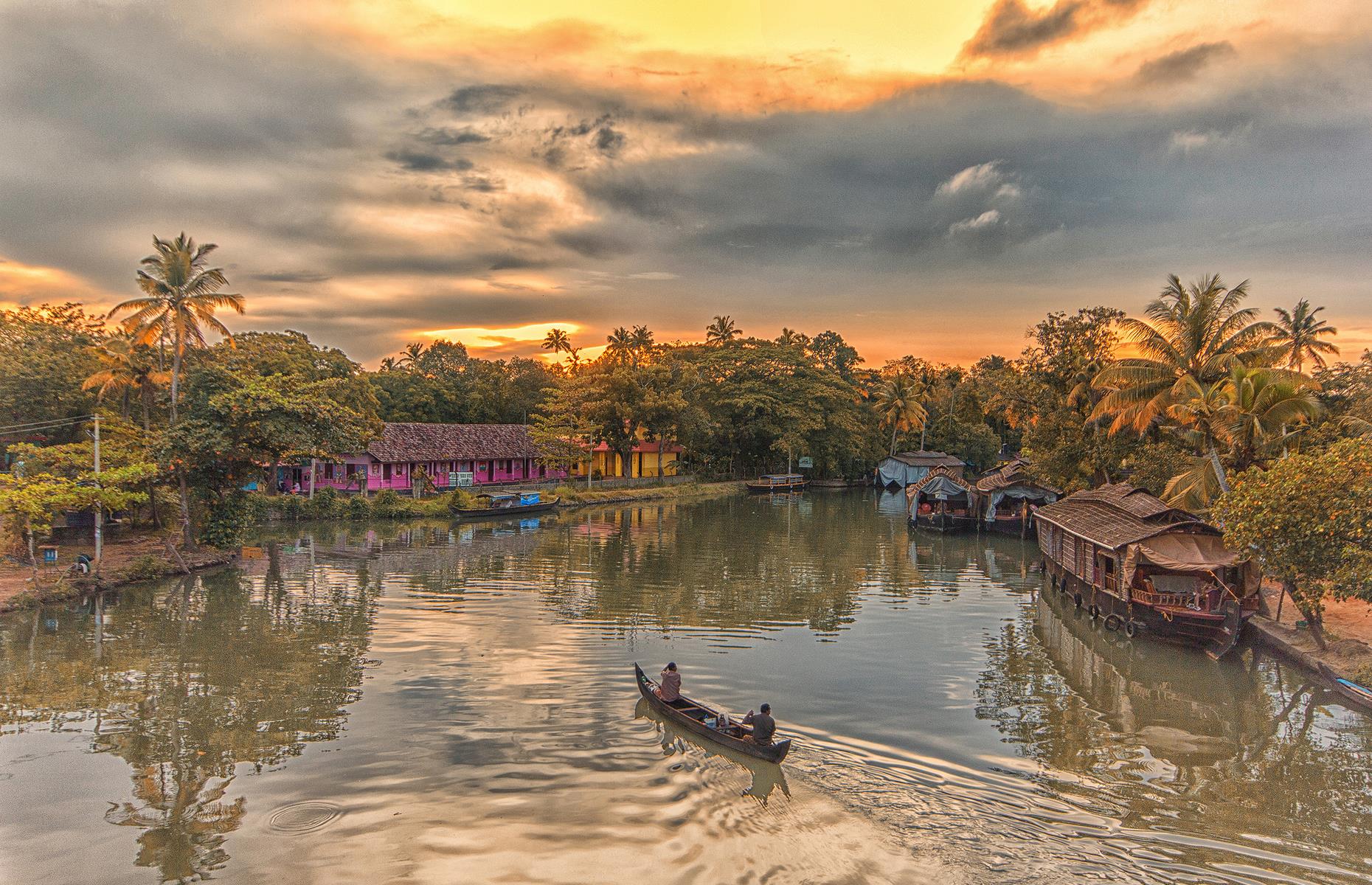 13. Delhi, India