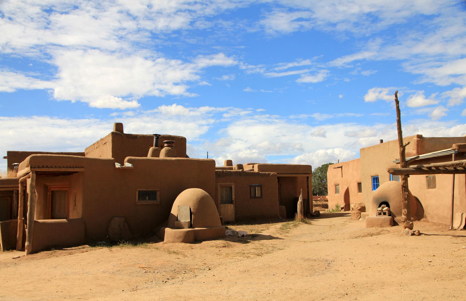Adobe-Häuser, Taos-Pueblo, New Mexico, USA