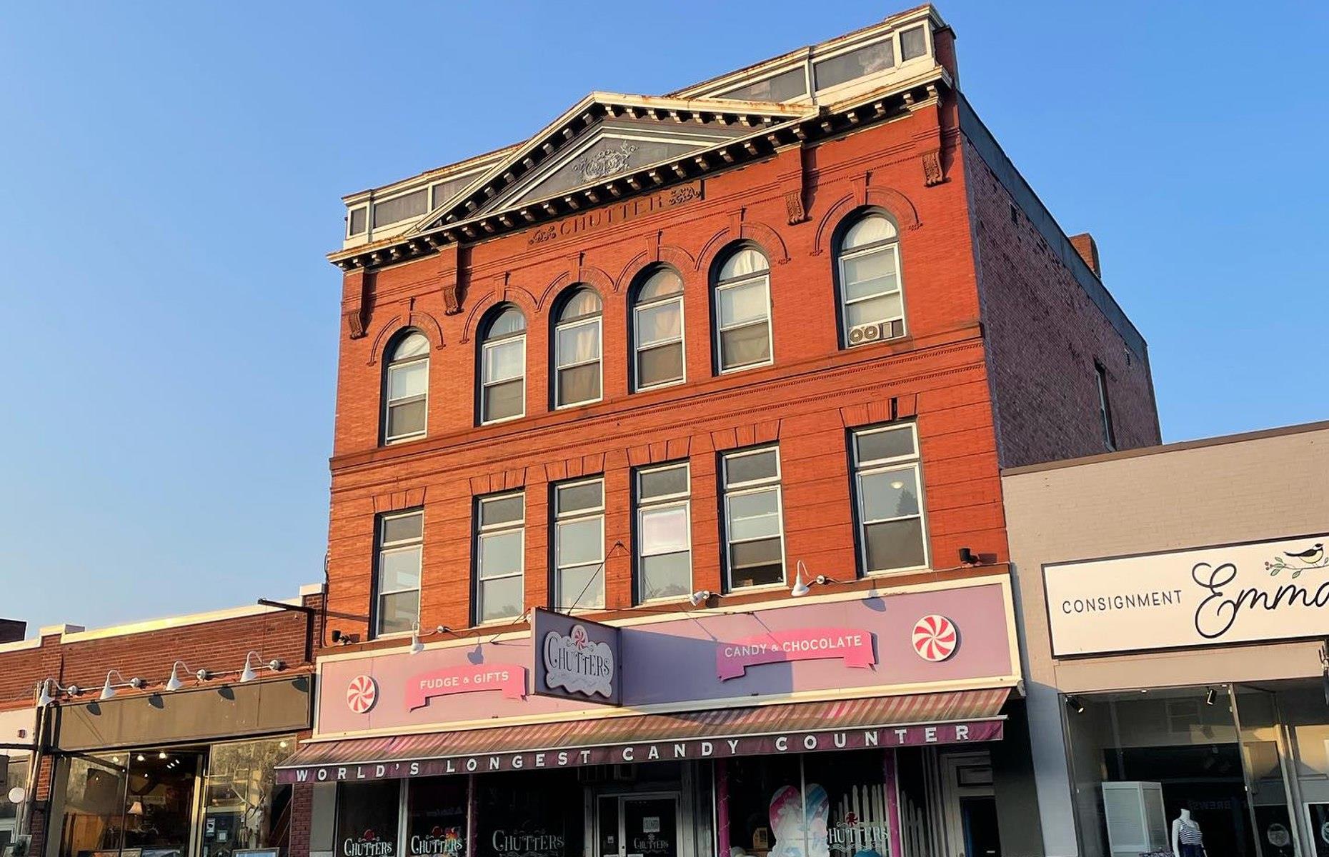 New Hampshire: Chutters, Littleton