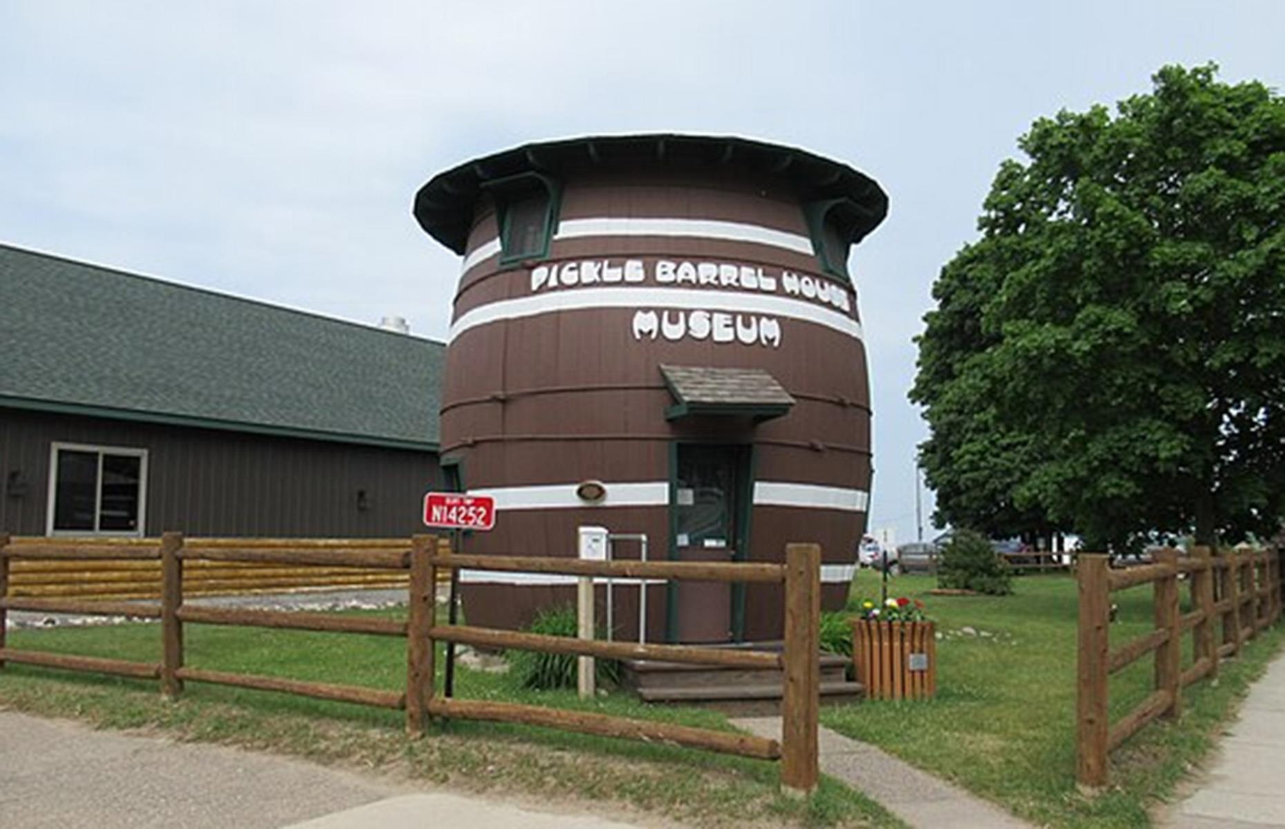 Pickle Barrel House, Grand Marais, Michigan