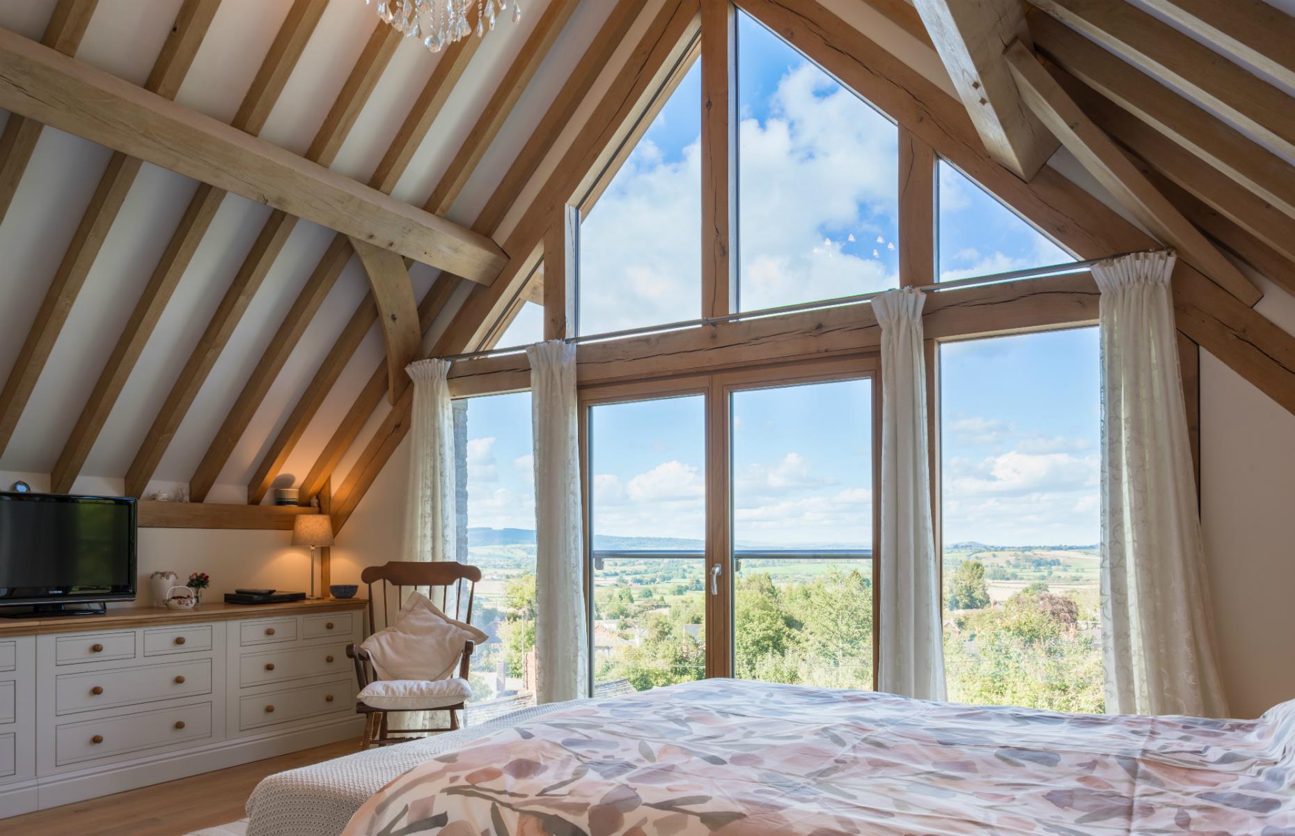 Characterful oak home: tackling a challenging site
