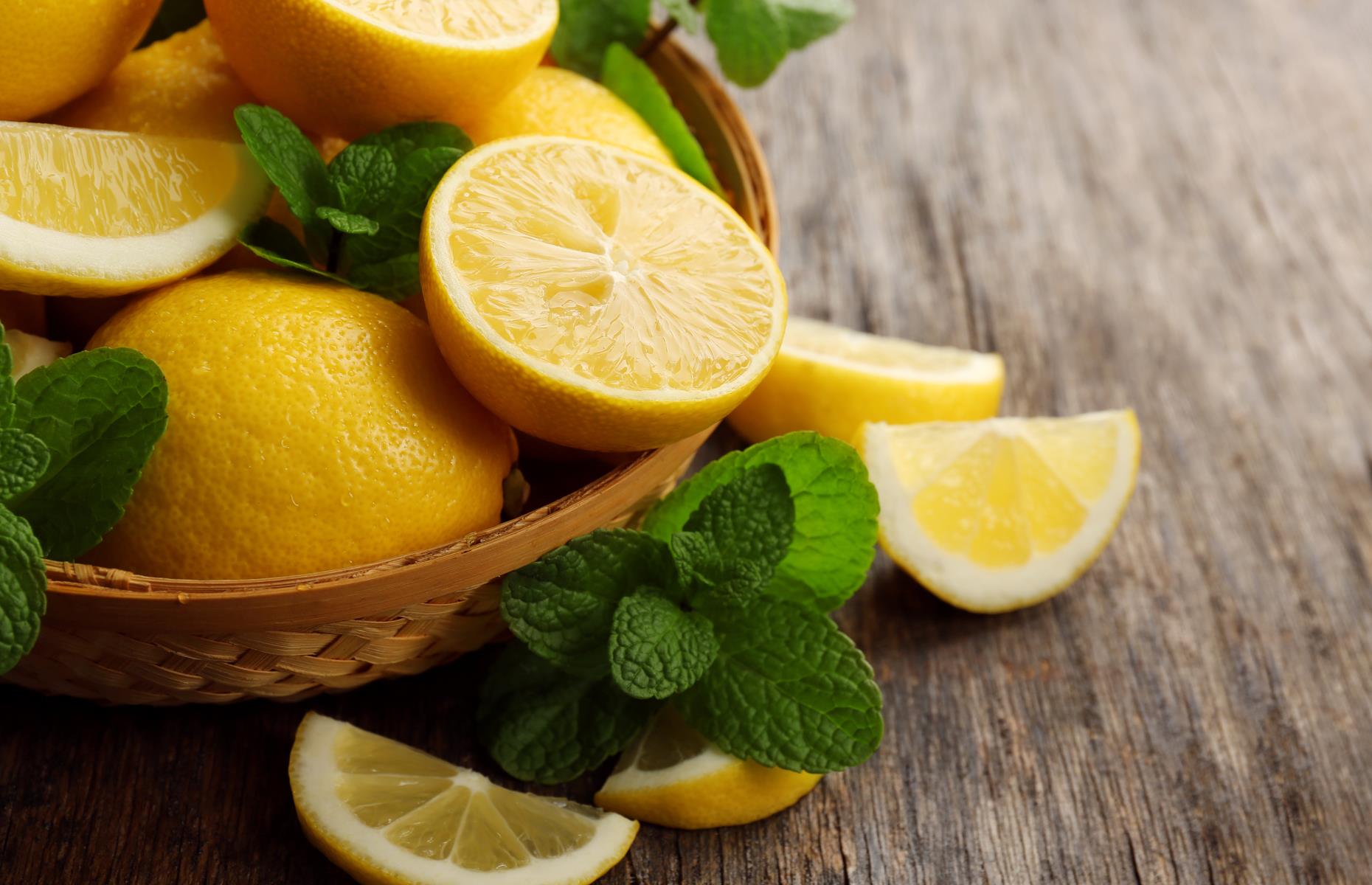 Lemon peel