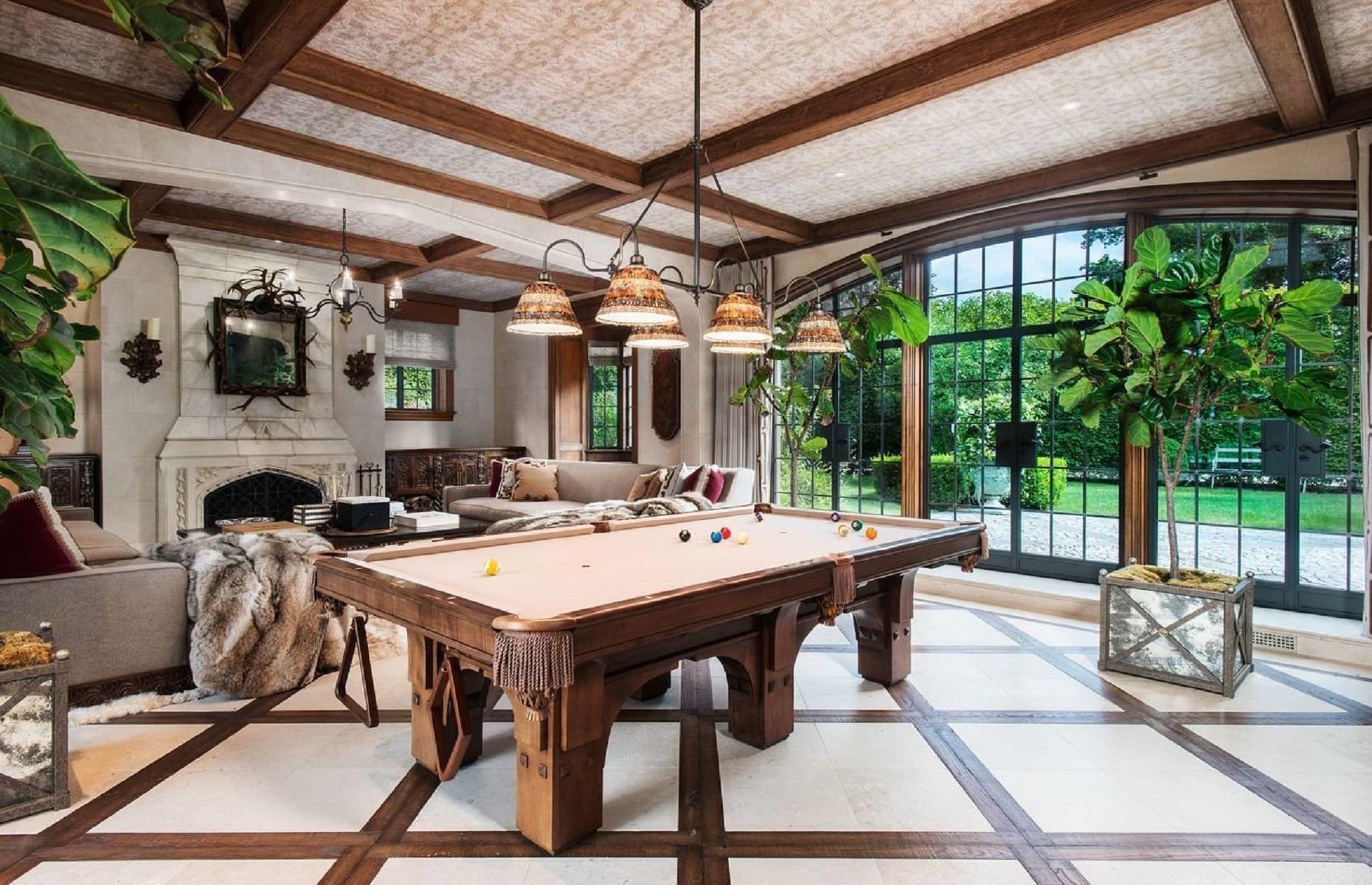 Tommy Hilfiger's Greenwich fairytale estate
