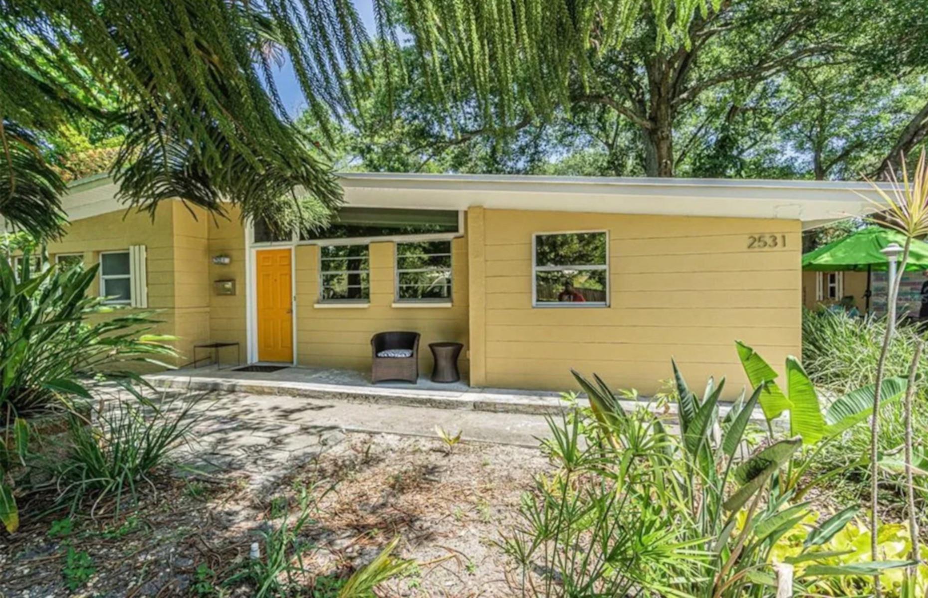 11 Modernist Homes for Sale in the U.S.