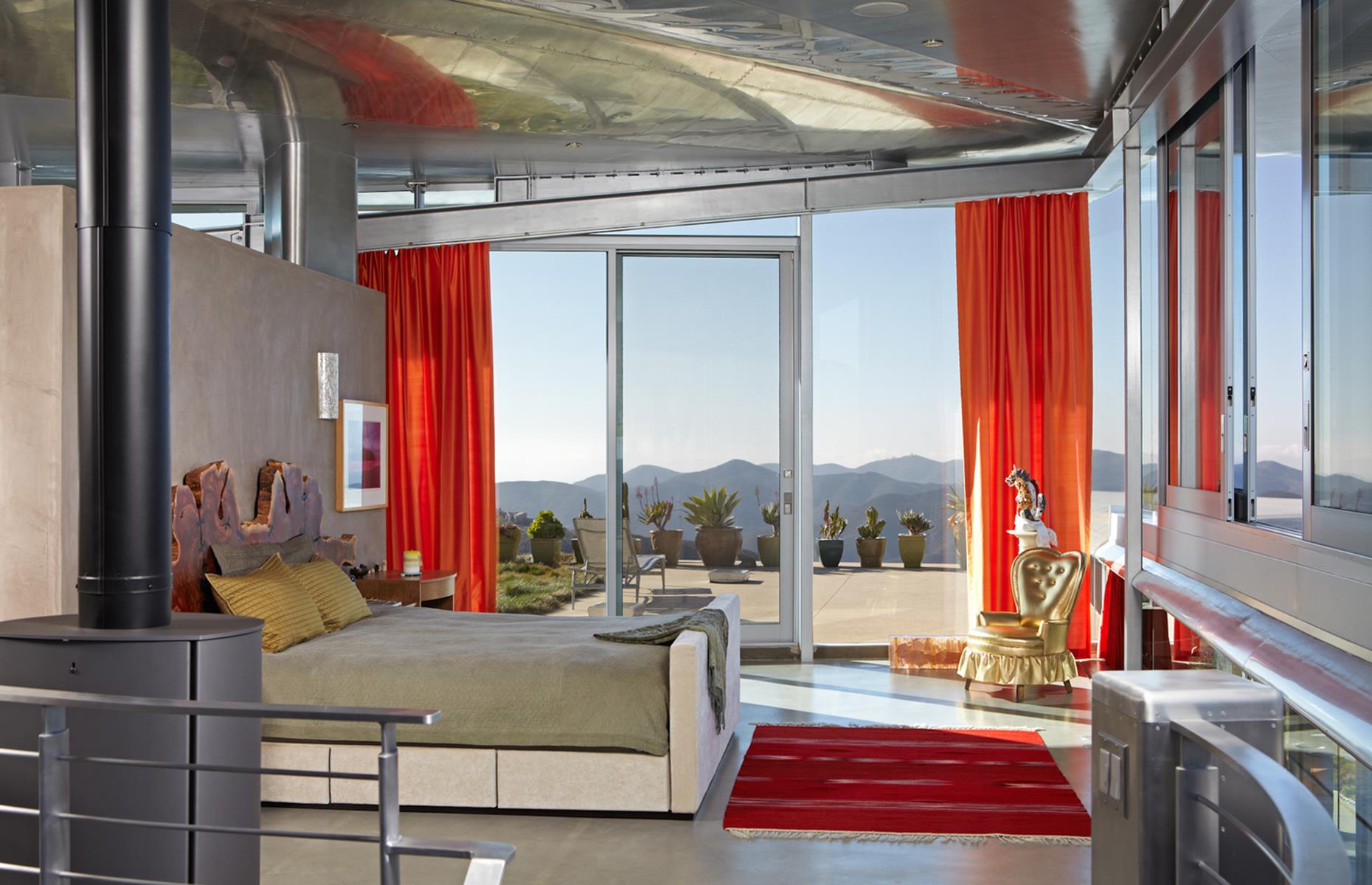 747 Wing House, California, USA