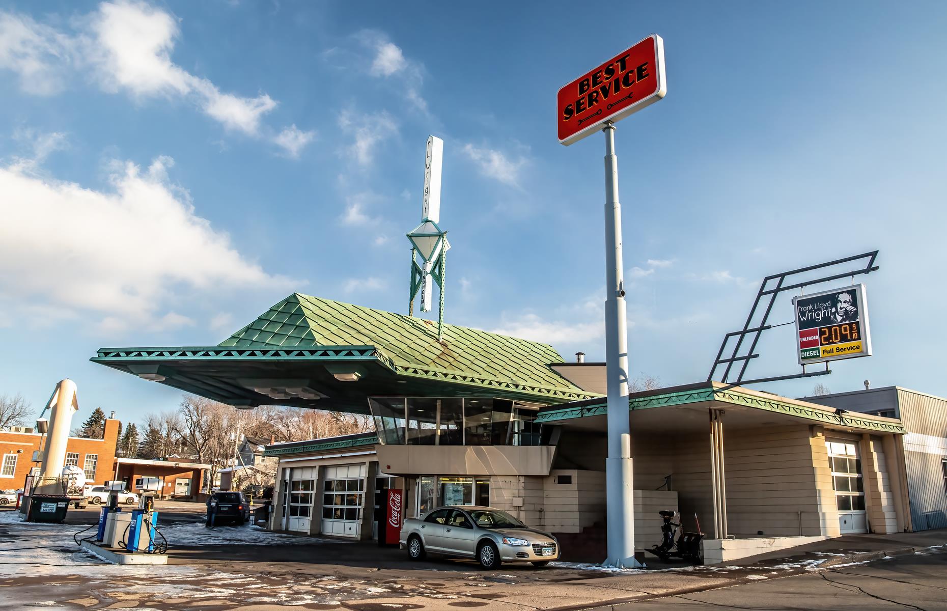Frank Lloyd Wright gas station, Cloquet, Minnesota