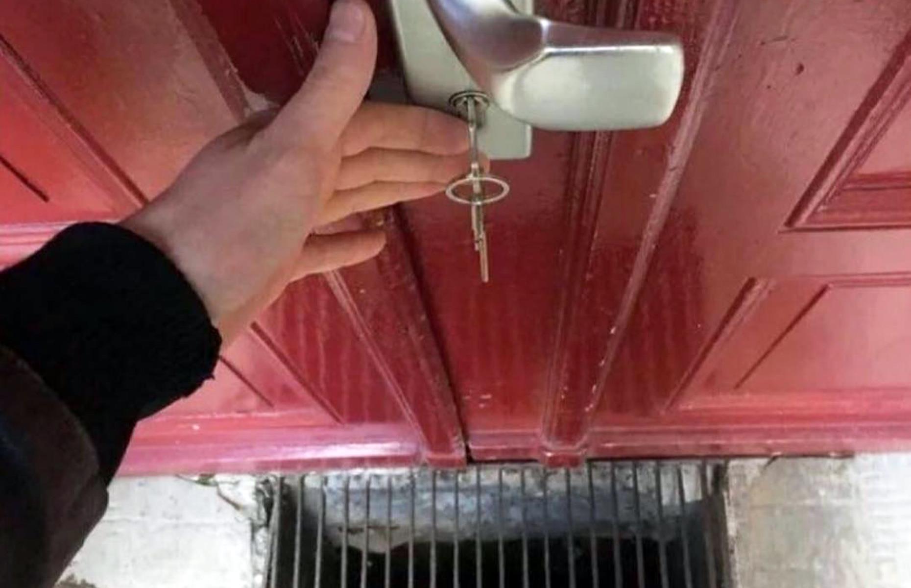Anxiety-inducing entrance