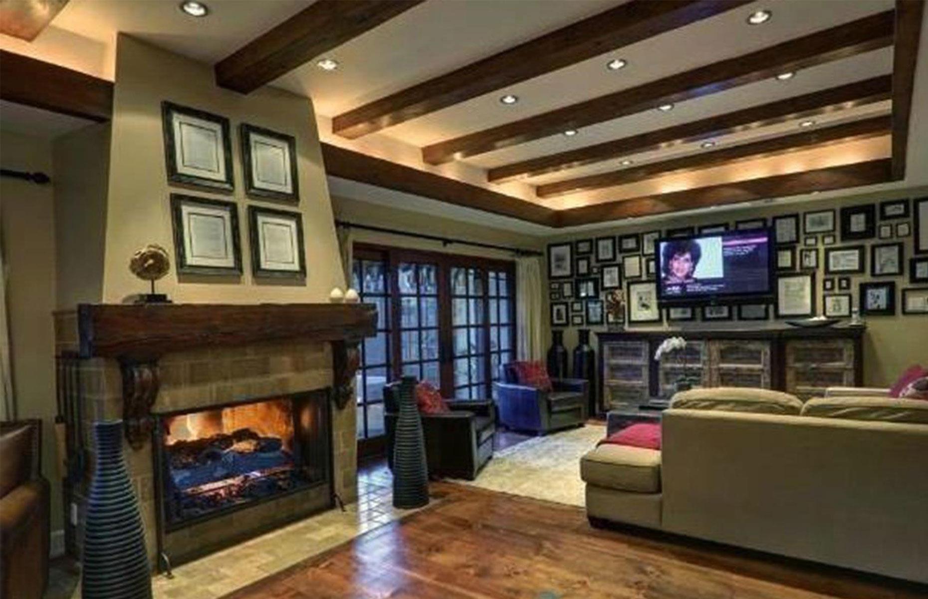 Cher's Beverly Hills bolthole