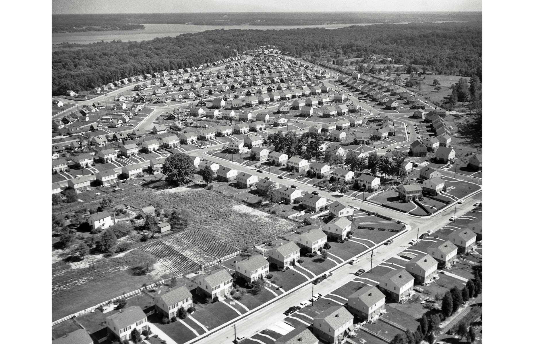 1957: Suburbia sprawls
