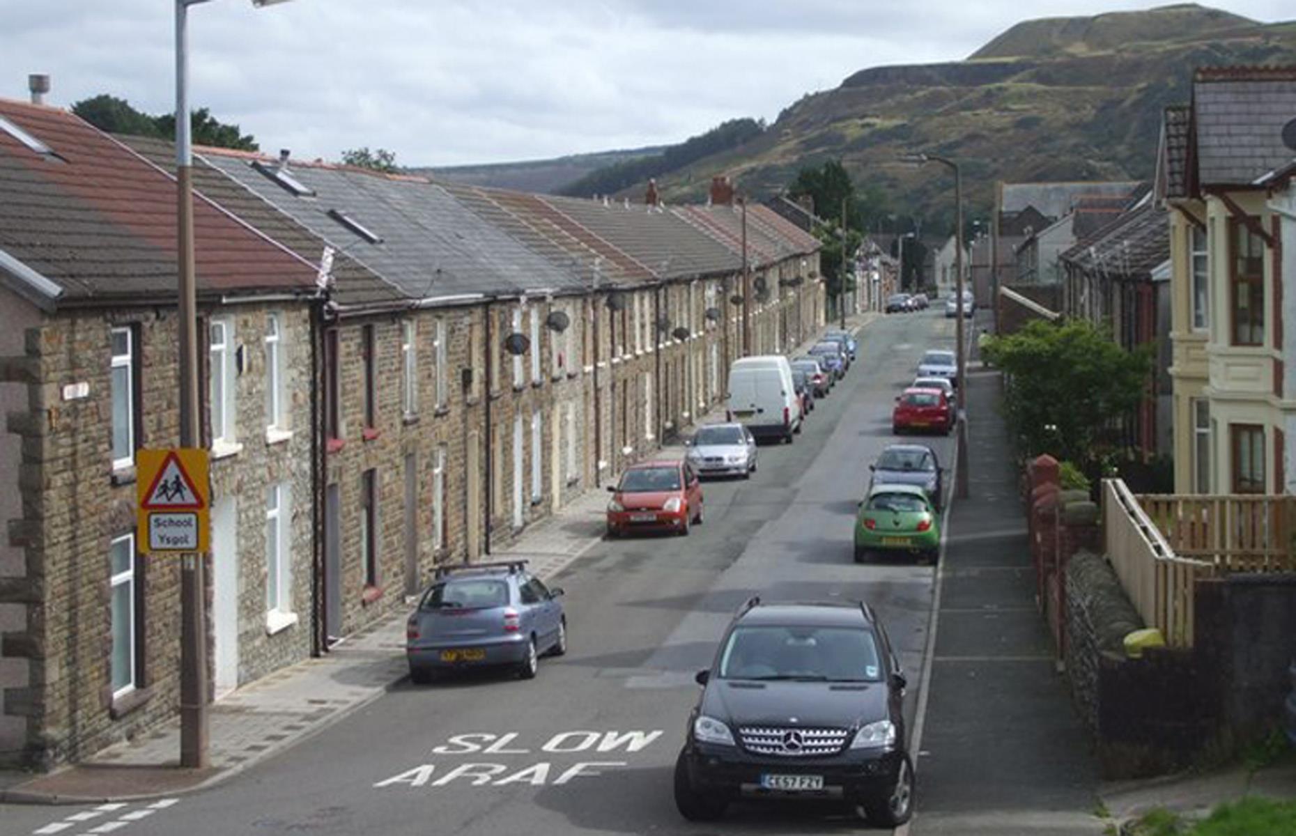 4th cheapest: Rhondda Cynon Taf £221,146 