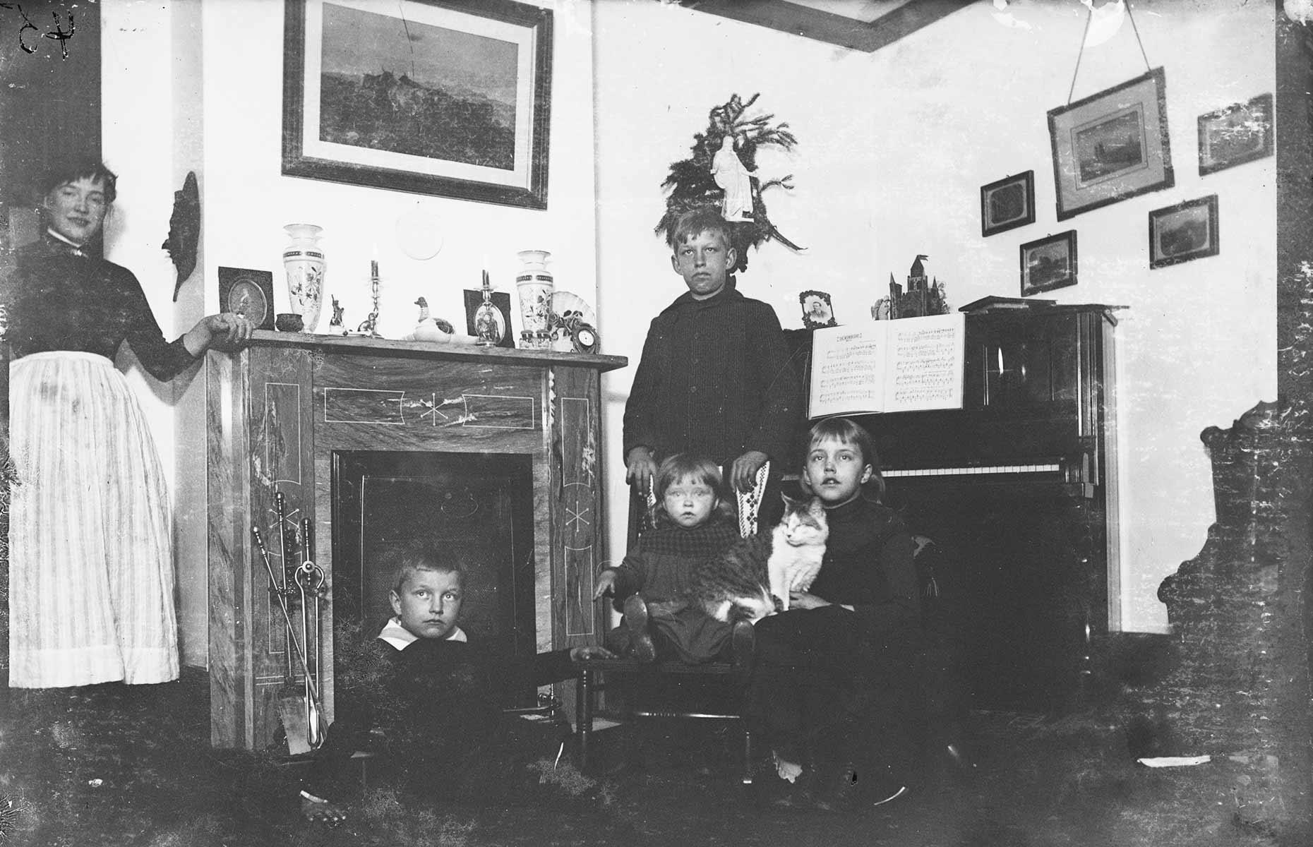1886: Salón de una casa de Richmond Hill