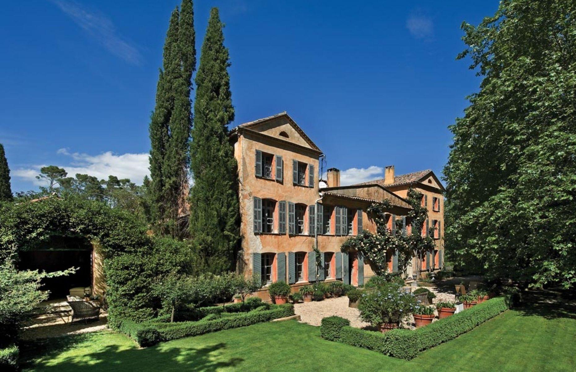George and Amal Clooney's French château in Provençe