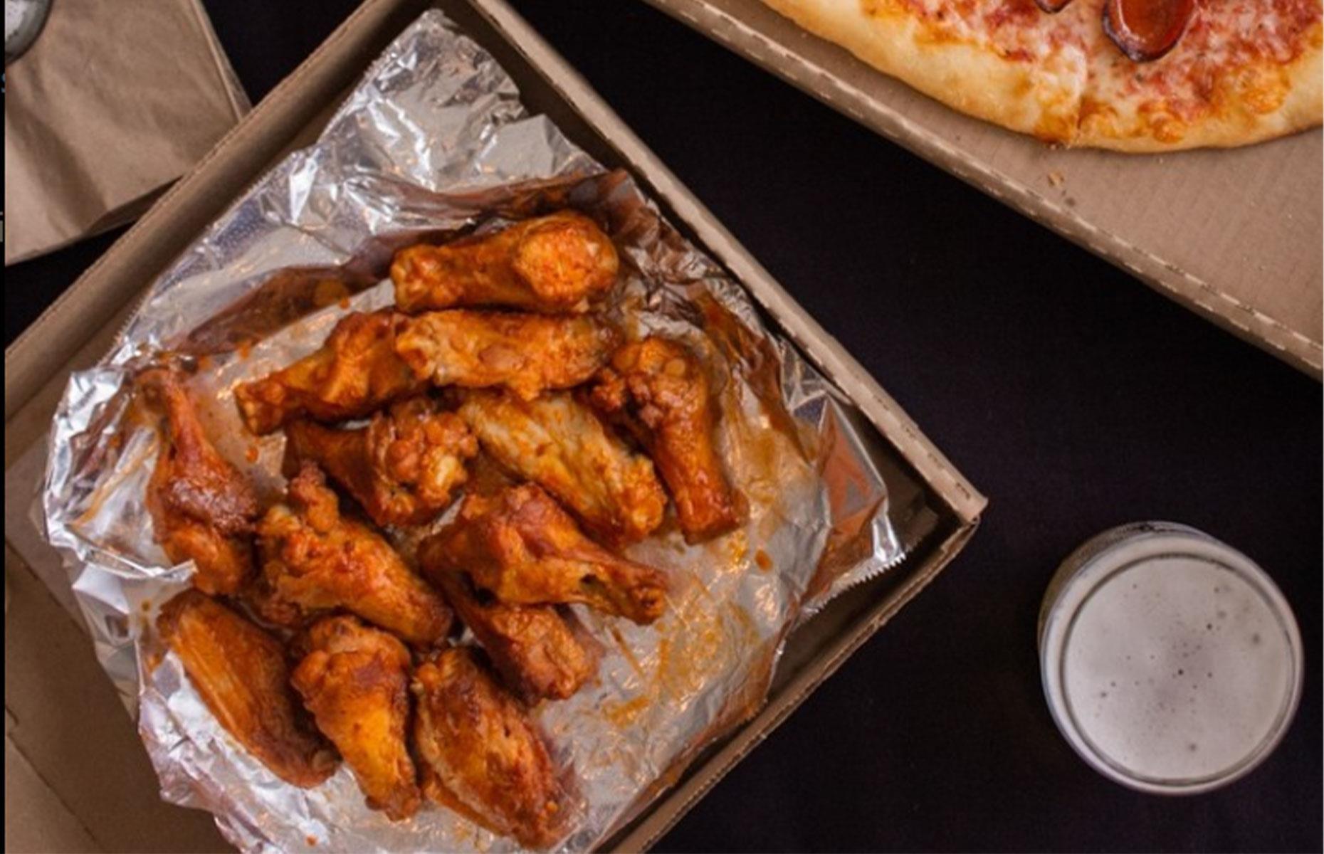 Alaska: spicy Korean wings, Moose’s Tooth Pub & Pizzeria, Anchorage