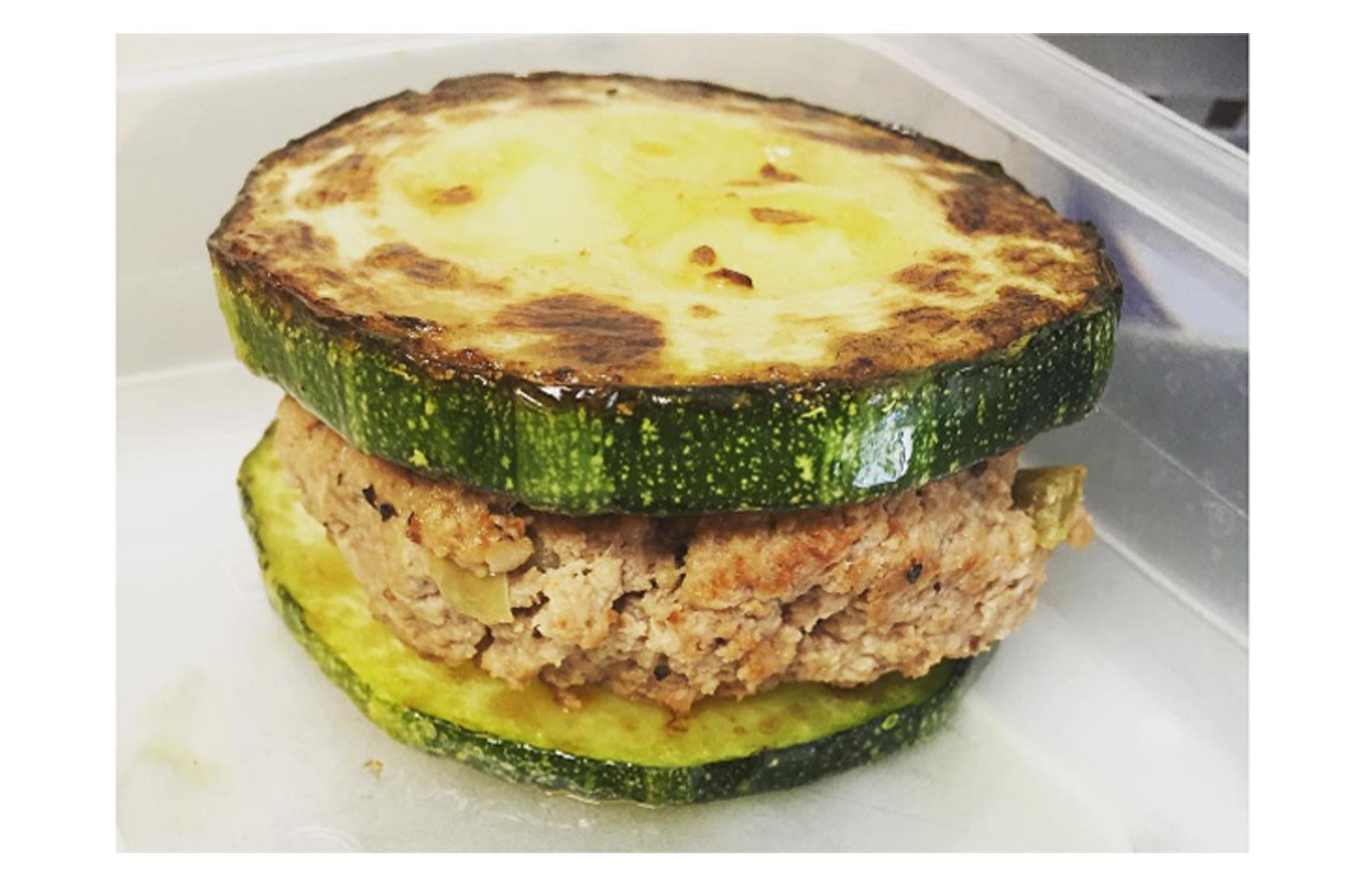 Zucchini/courgette bun