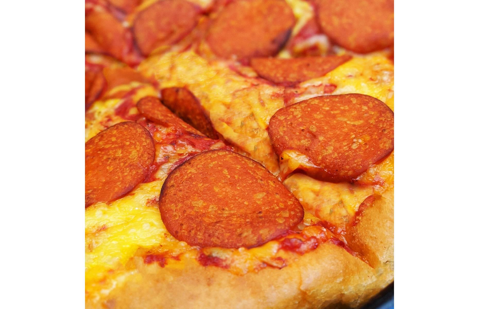Pizza Hut Vegan Pepperphoni